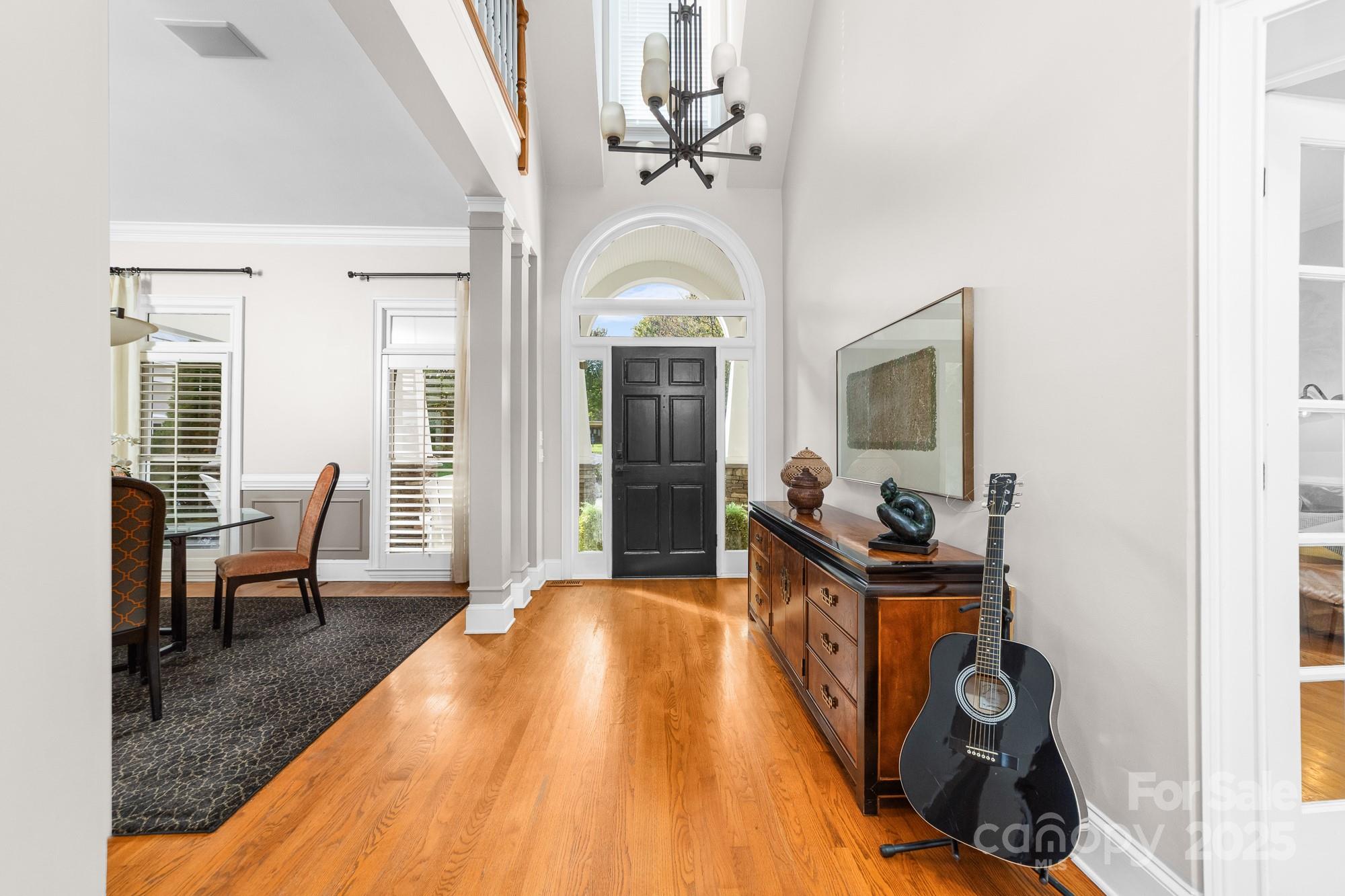 18316 Mainsail Pointe Drive Property Photo 5