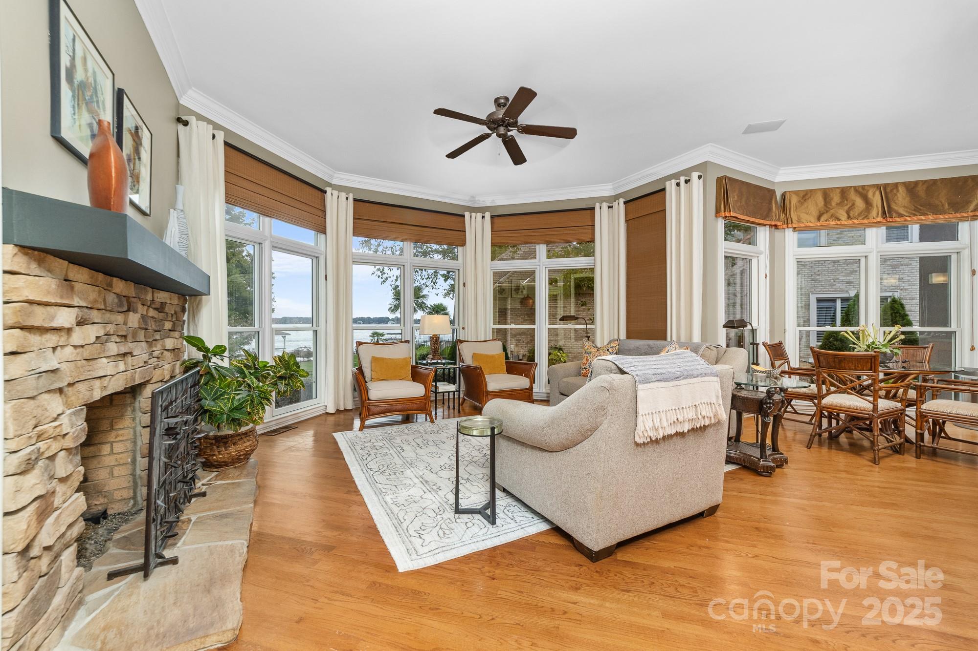 18316 Mainsail Pointe Drive Property Photo 16