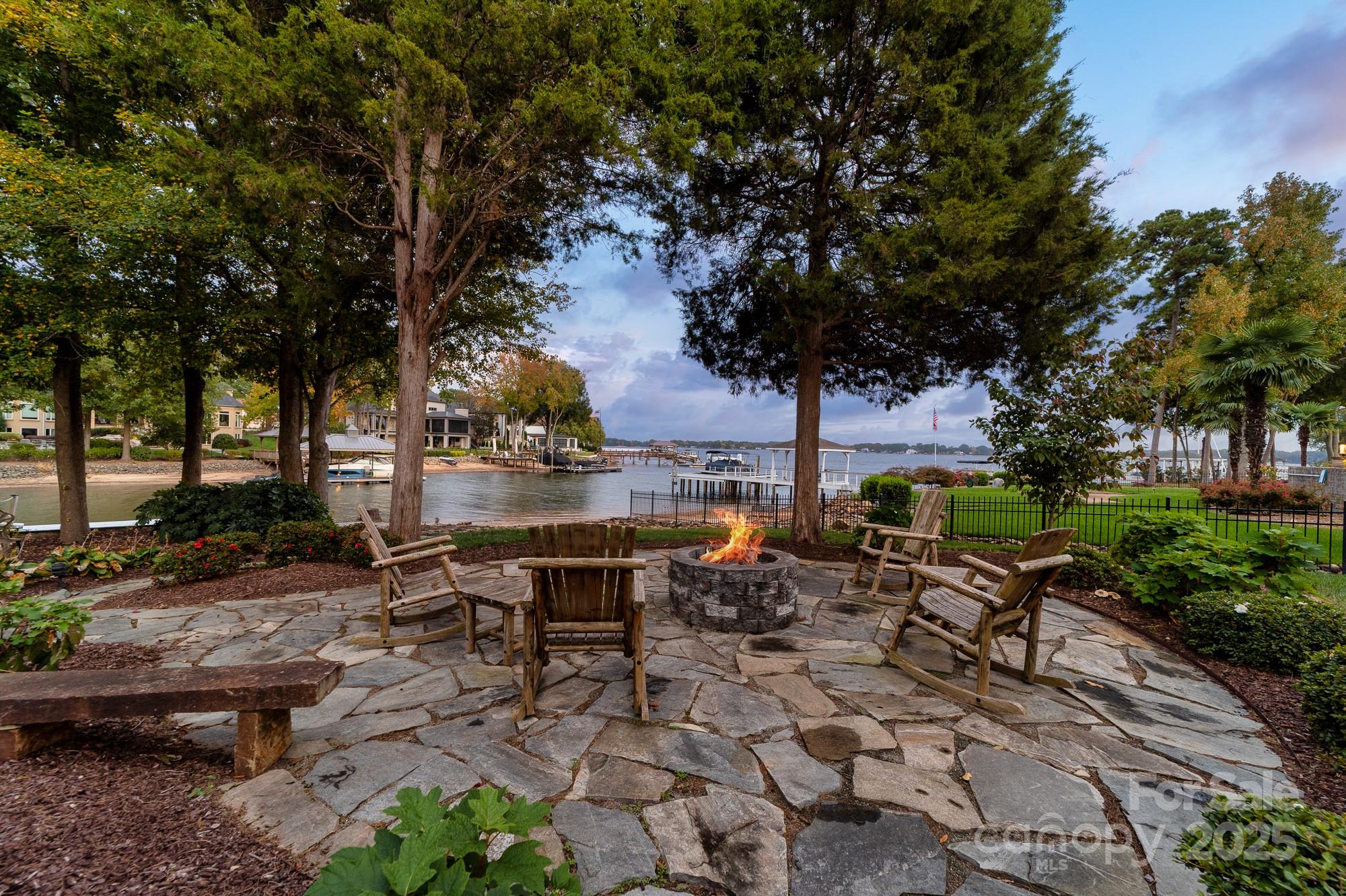 18316 Mainsail Pointe Drive Property Photo 22