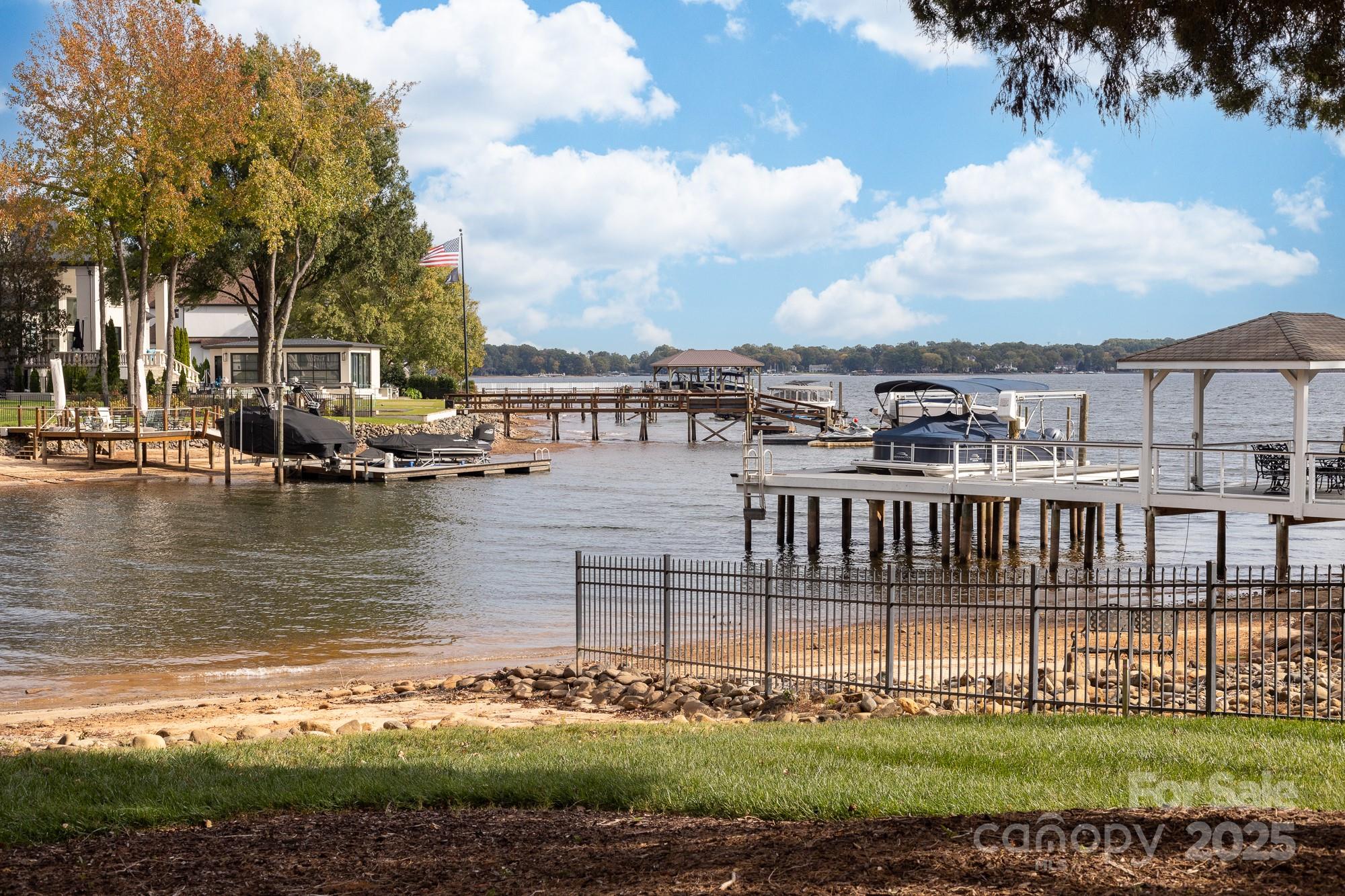 18316 Mainsail Pointe Drive Property Photo 26