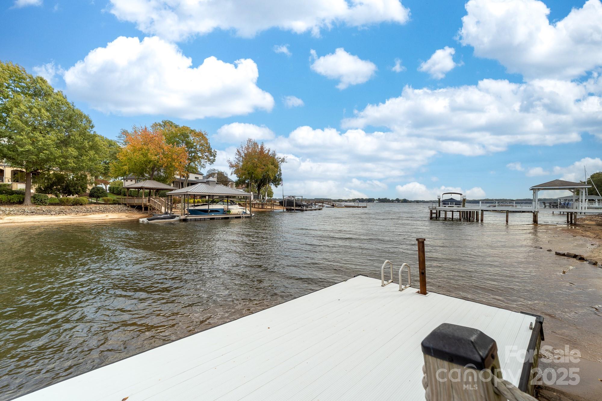 18316 Mainsail Pointe Drive Property Photo 29