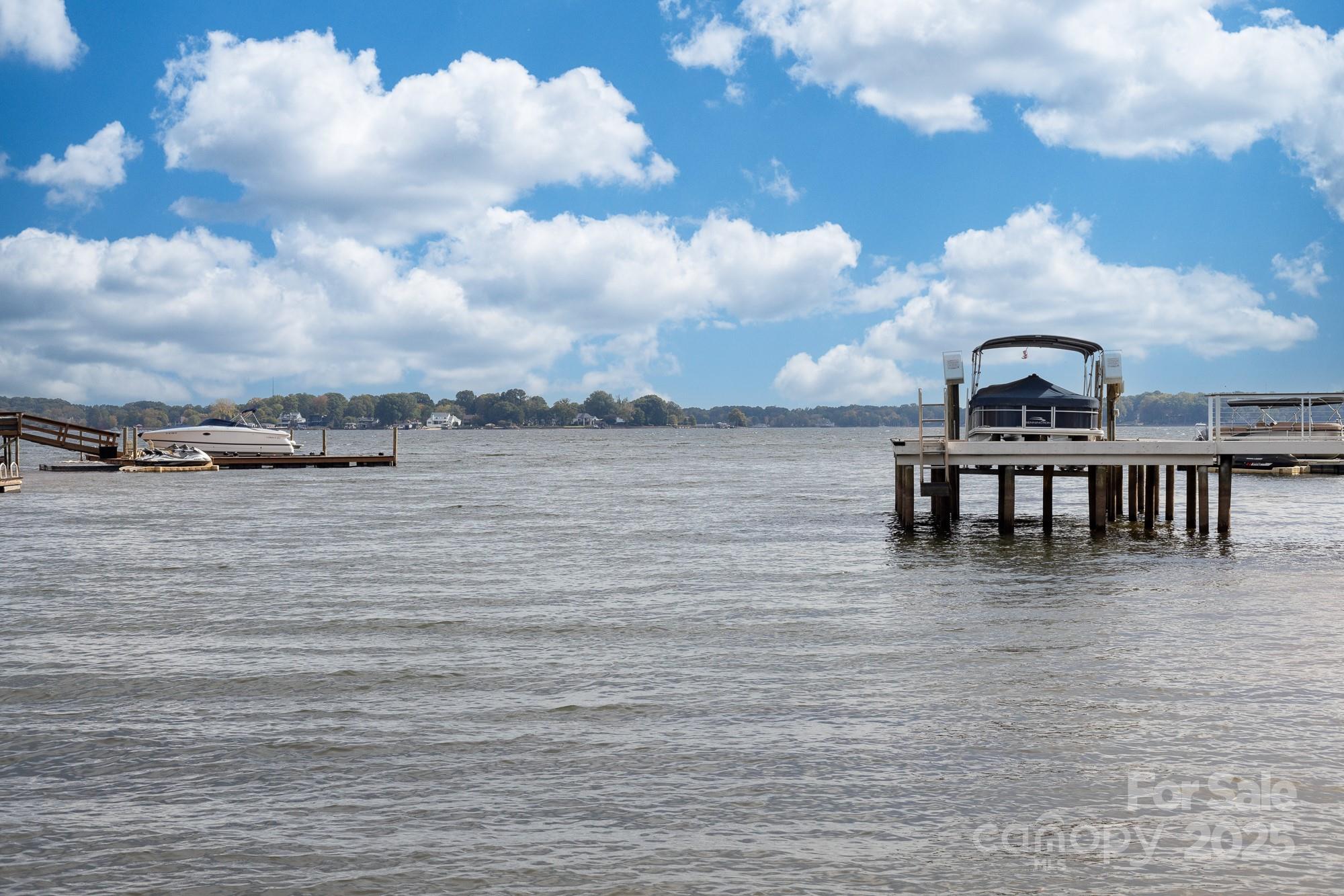 18316 Mainsail Pointe Drive Property Photo 44