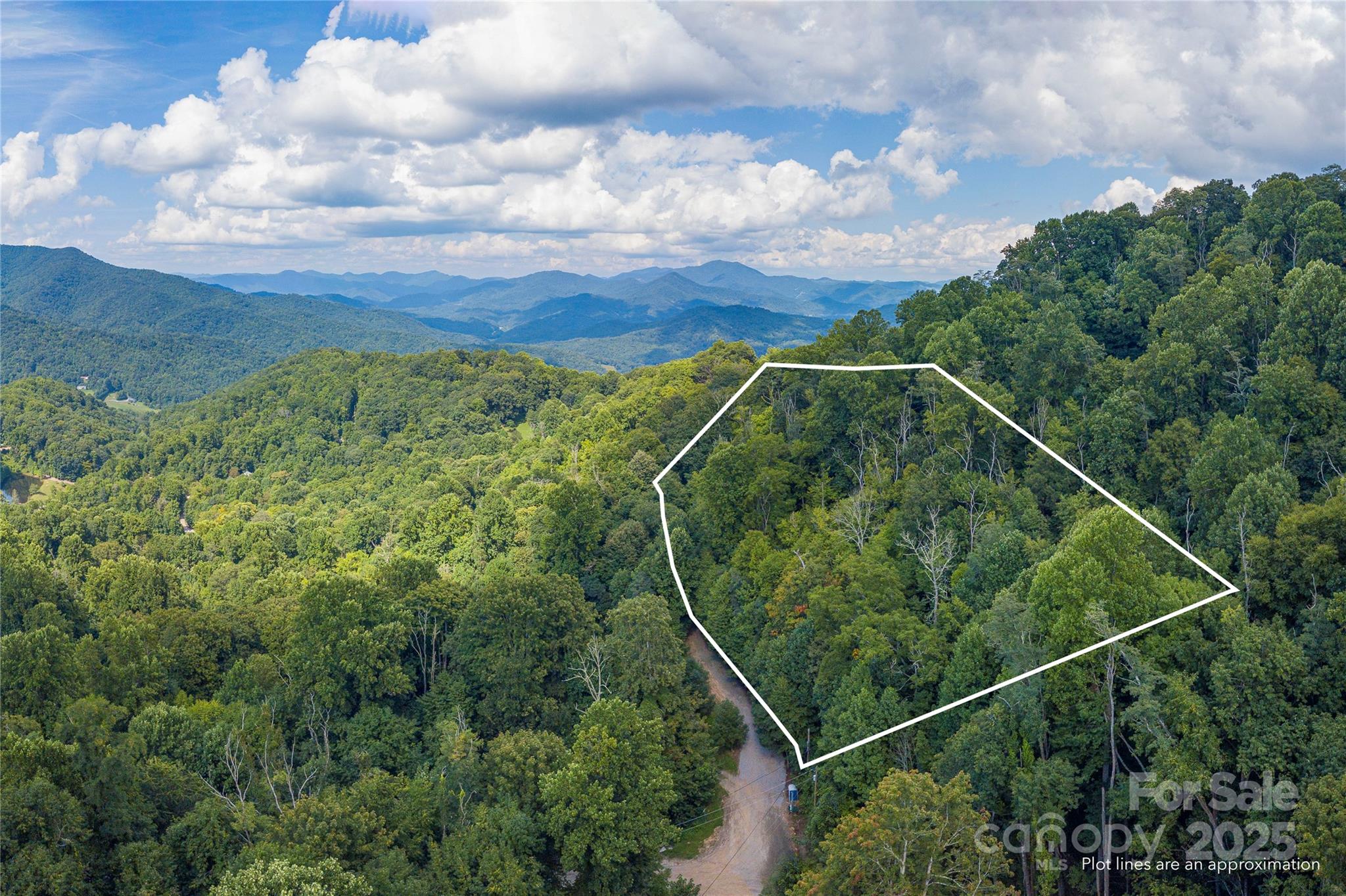 00 Pitch Fork Cove 525 Property Photo 1