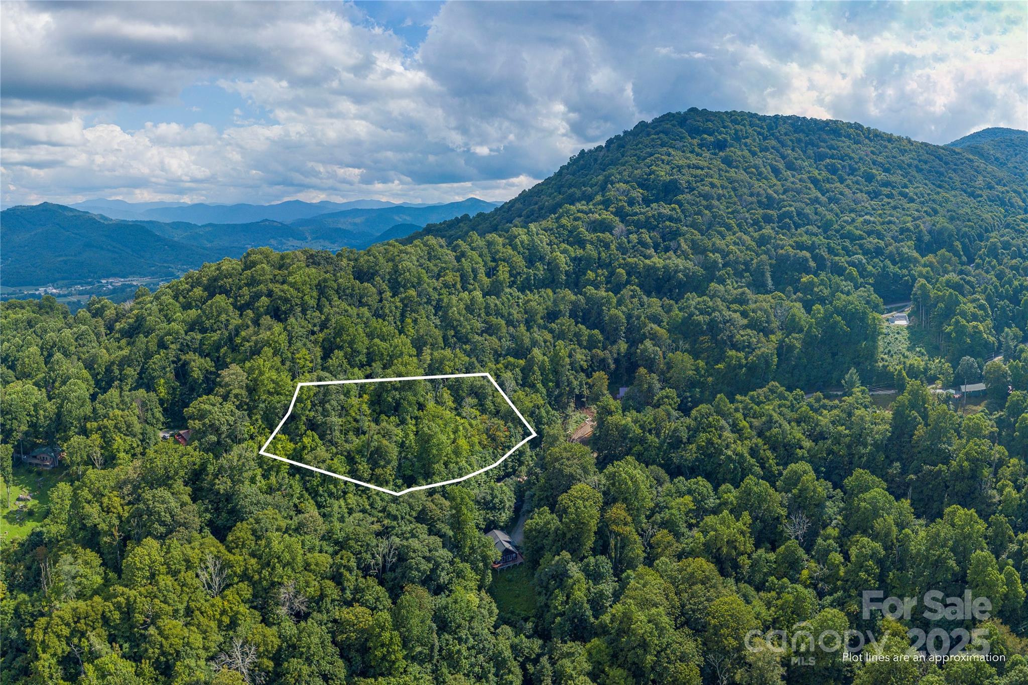 00 Pitch Fork Cove 525 Property Photo 3