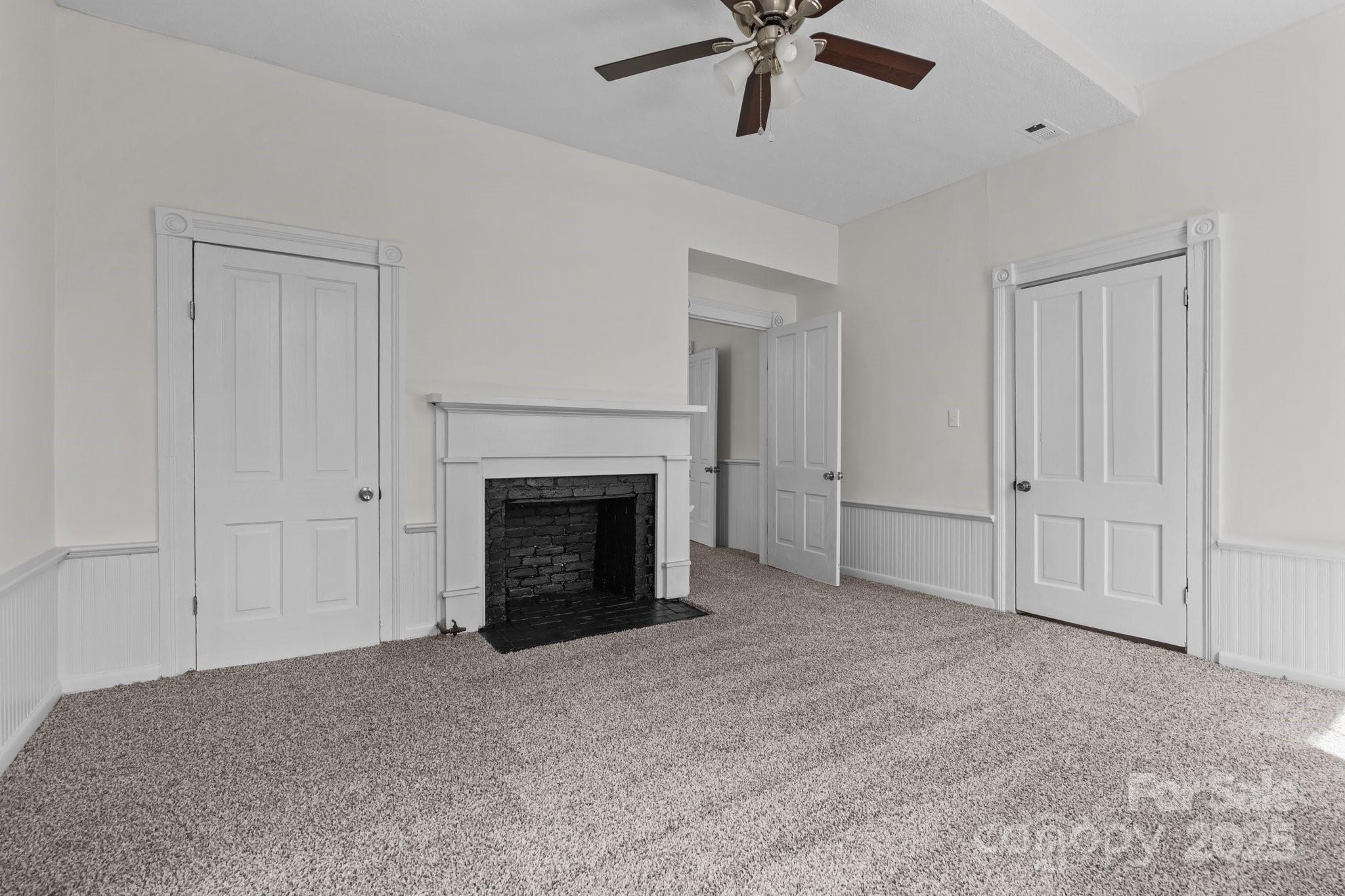 301 W Central Street Property Photo 19