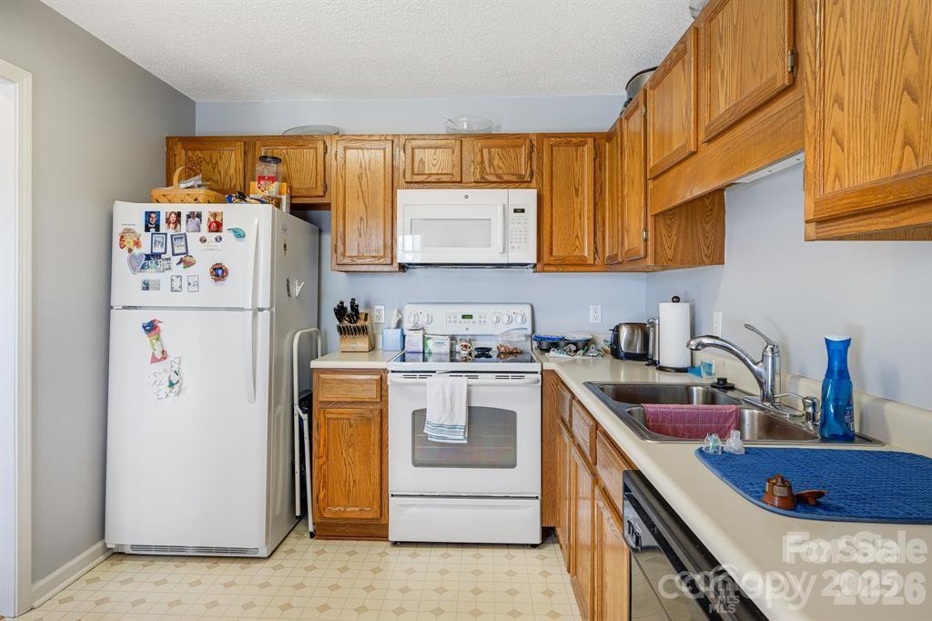 2904 Sagamore Lane Property Photo 9