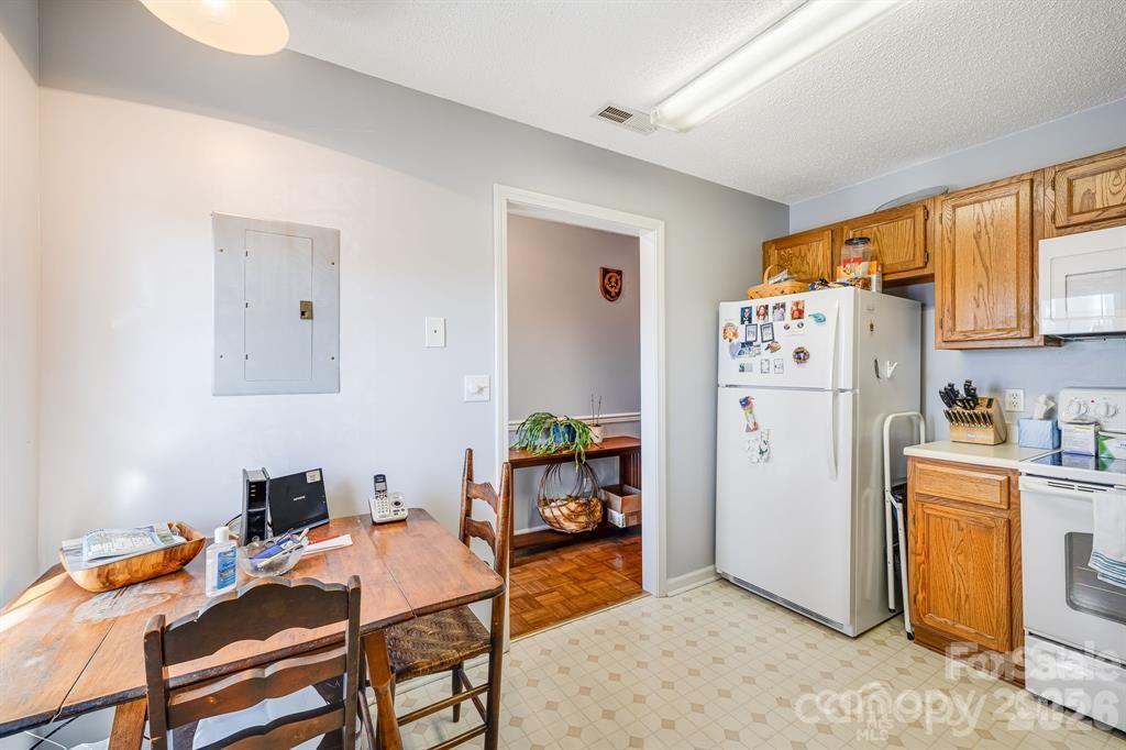 2904 Sagamore Lane Property Photo 14