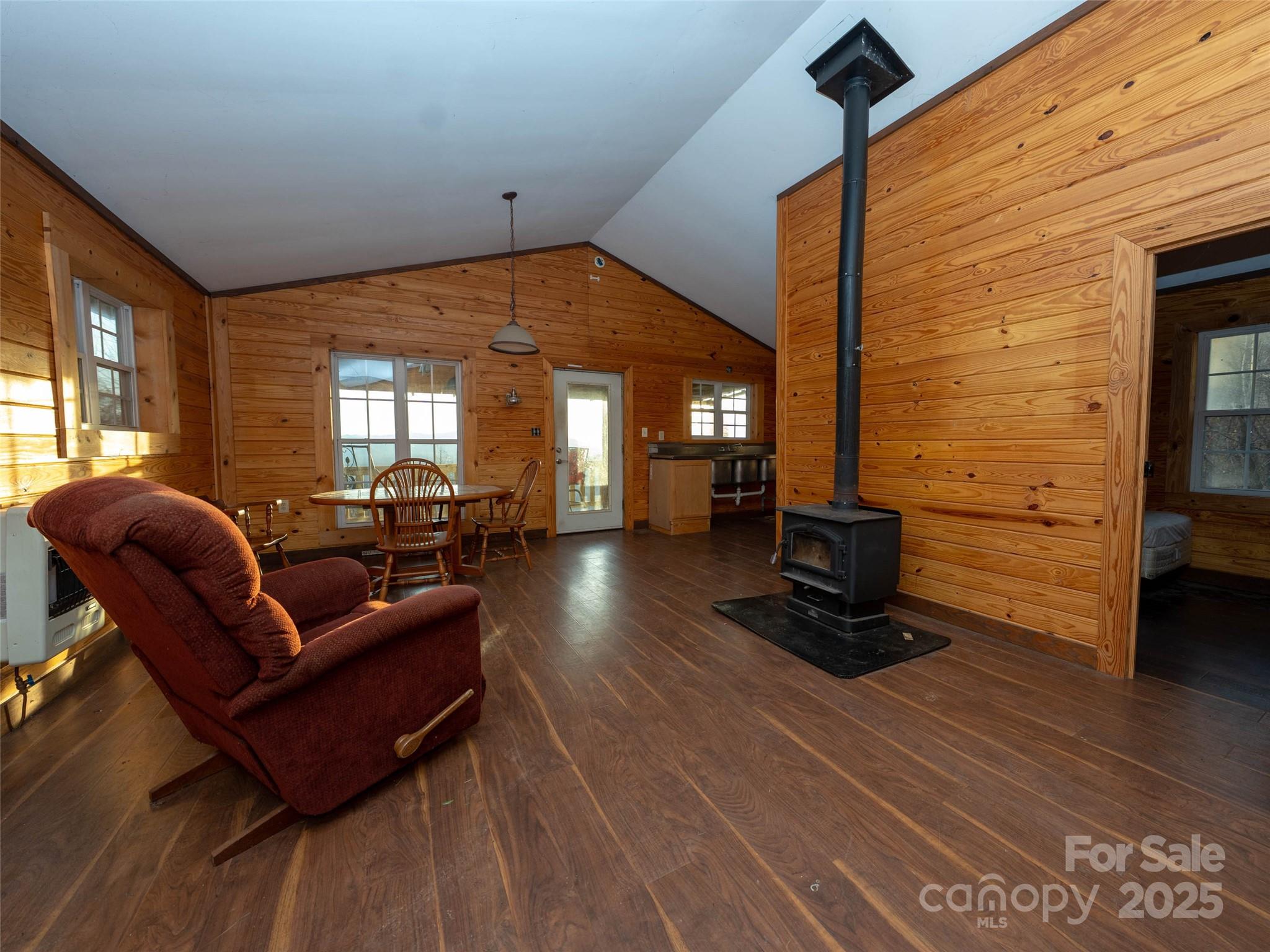 506 Rocky Acres Road Property Photo 9