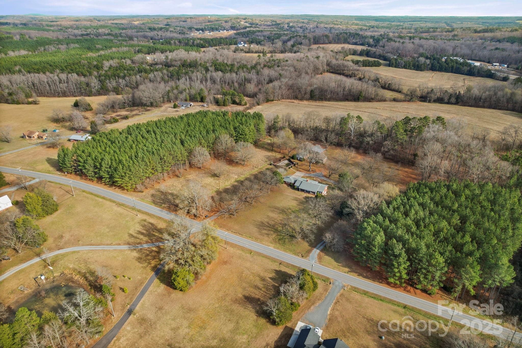 1223 Walker Road Property Photo 2