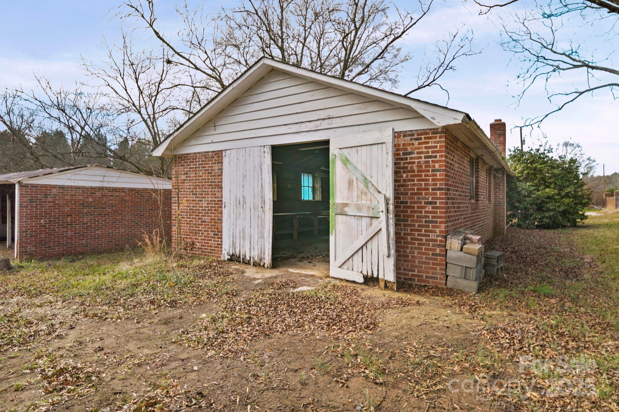 1223 Walker Road Property Photo 44