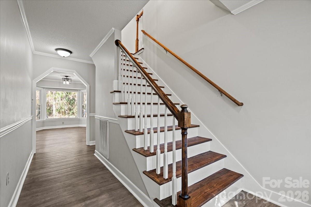 305 Virginia Avenue Property Photo 6