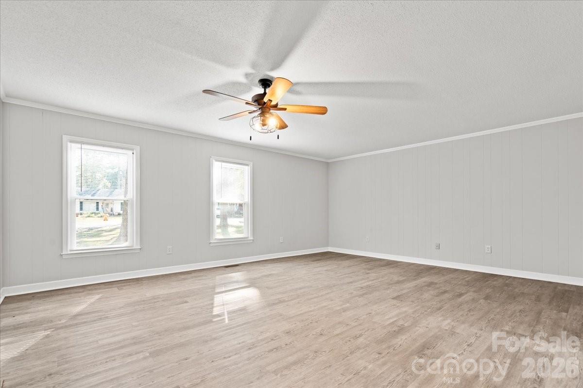 305 Virginia Avenue Property Photo 21