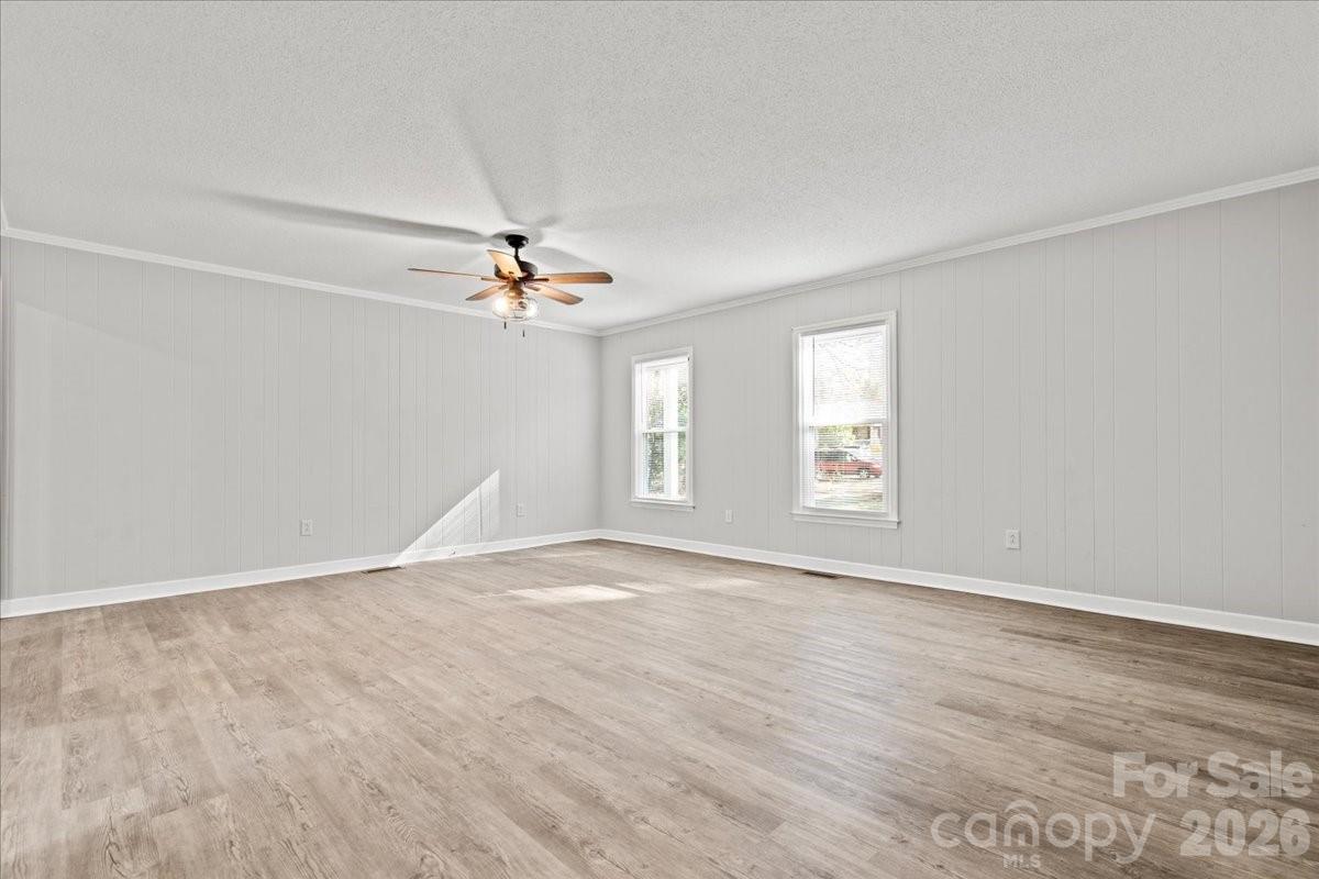 305 Virginia Avenue Property Photo 22