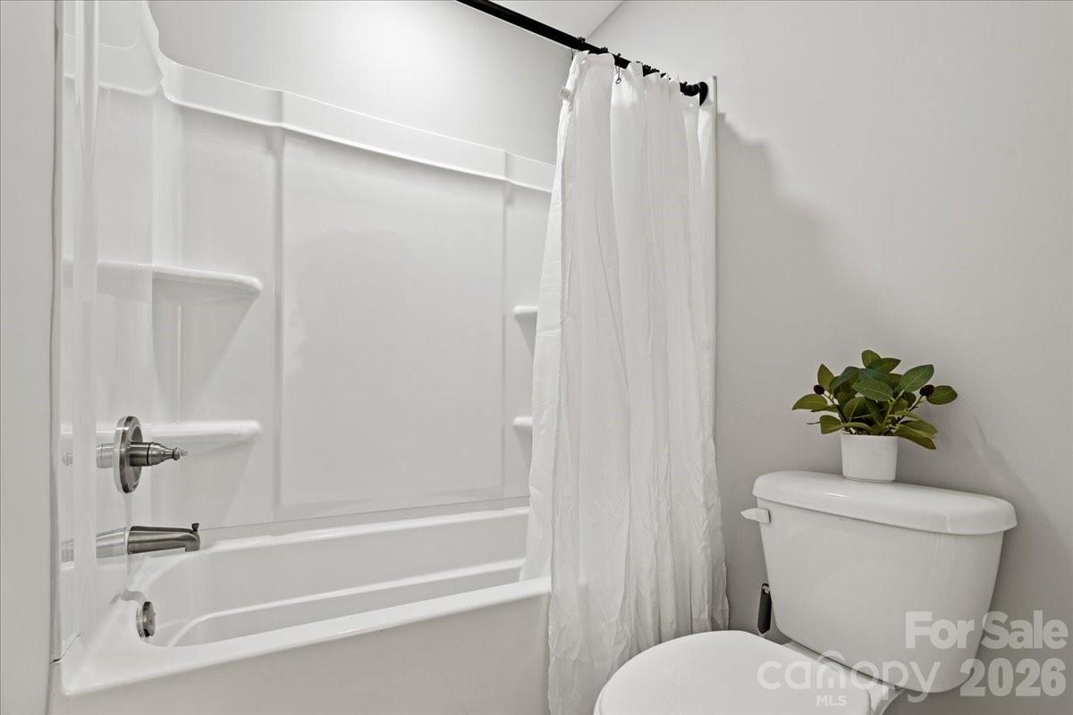 305 Virginia Avenue Property Photo 35
