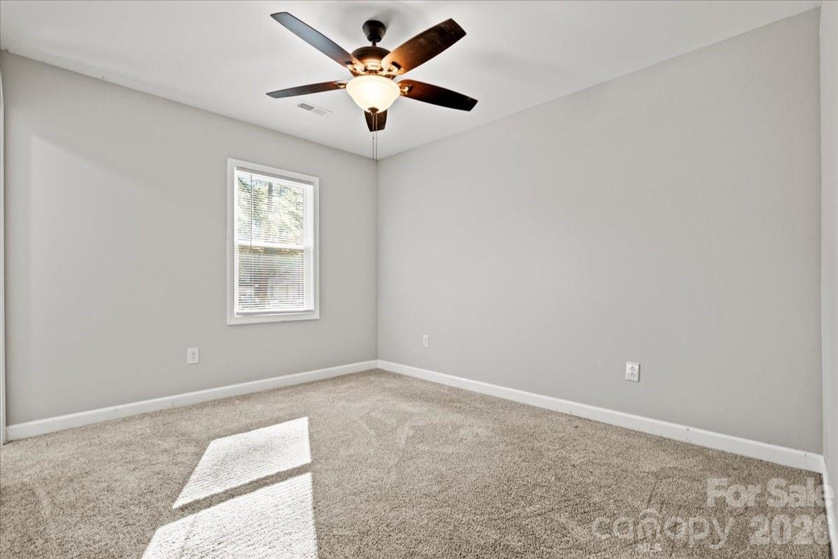 305 Virginia Avenue Property Photo 38