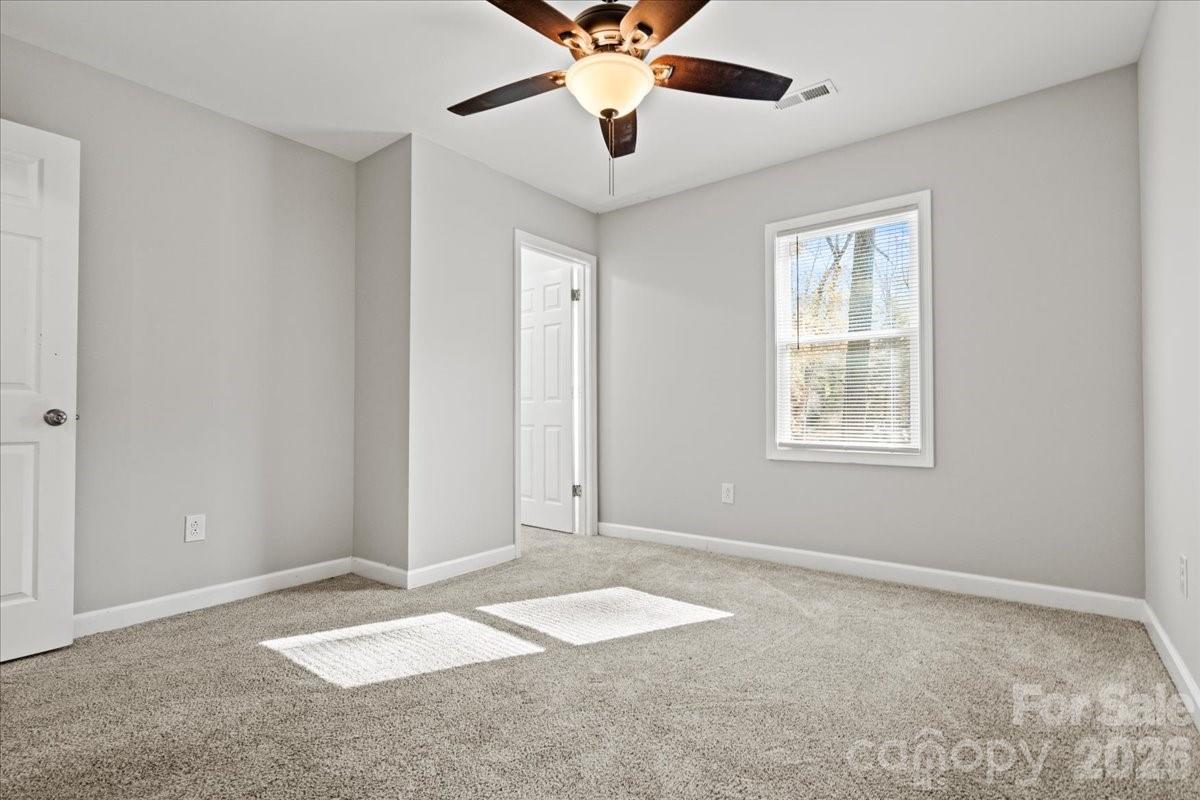 305 Virginia Avenue Property Photo 39