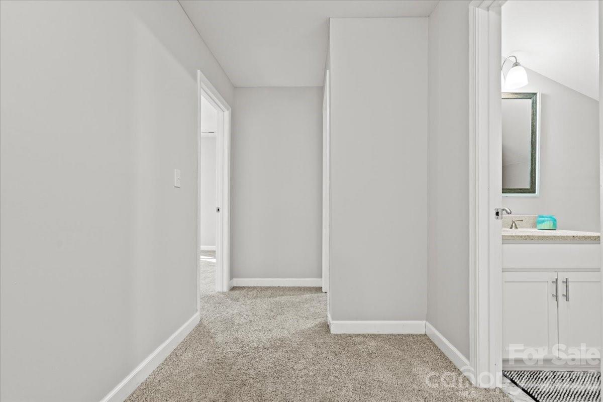 305 Virginia Avenue Property Photo 41
