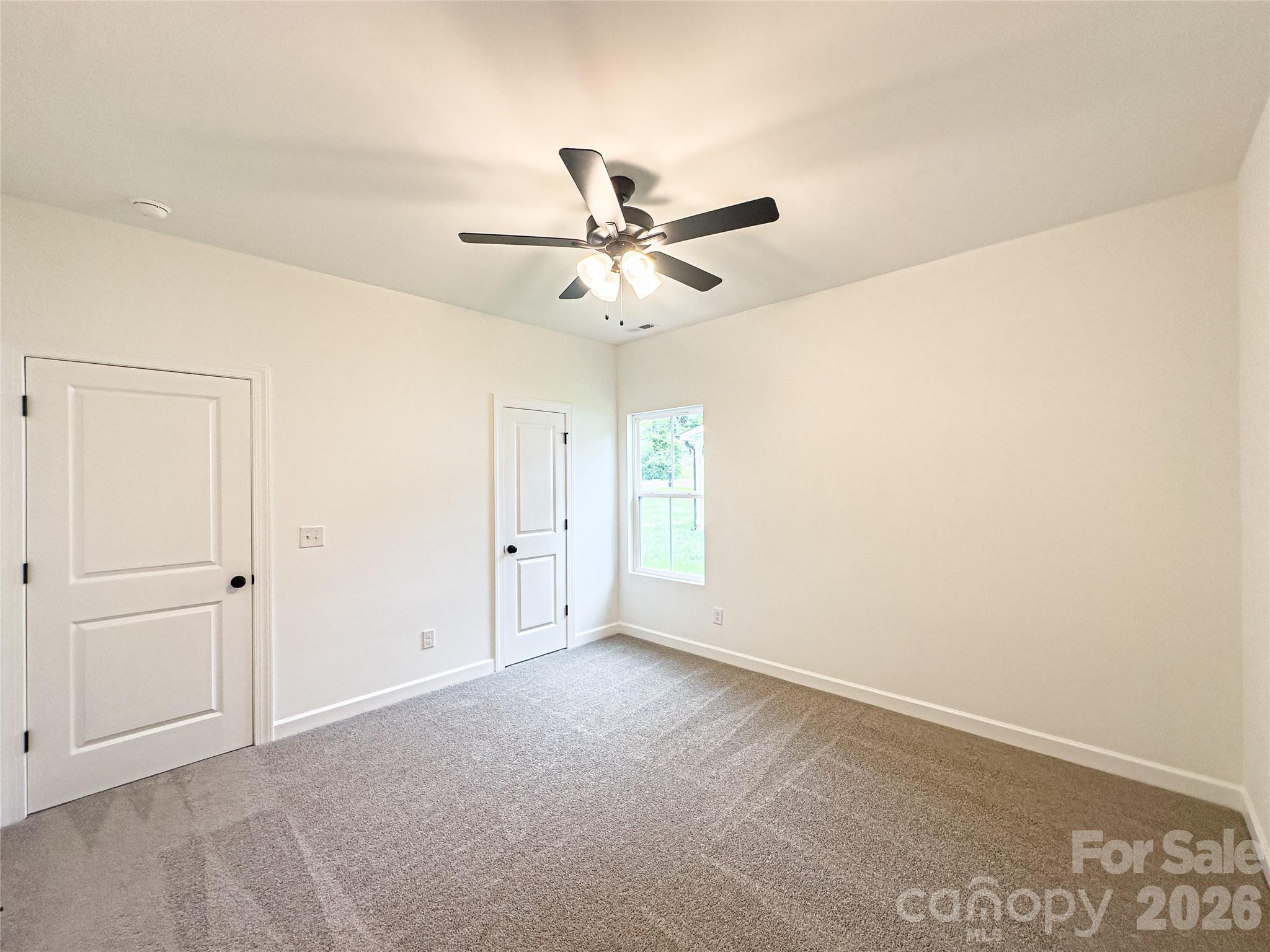 1129 Grady Street Property Photo 12