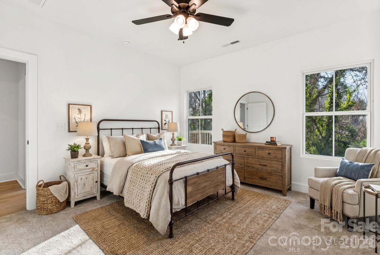 1129 Grady Street Property Photo 16
