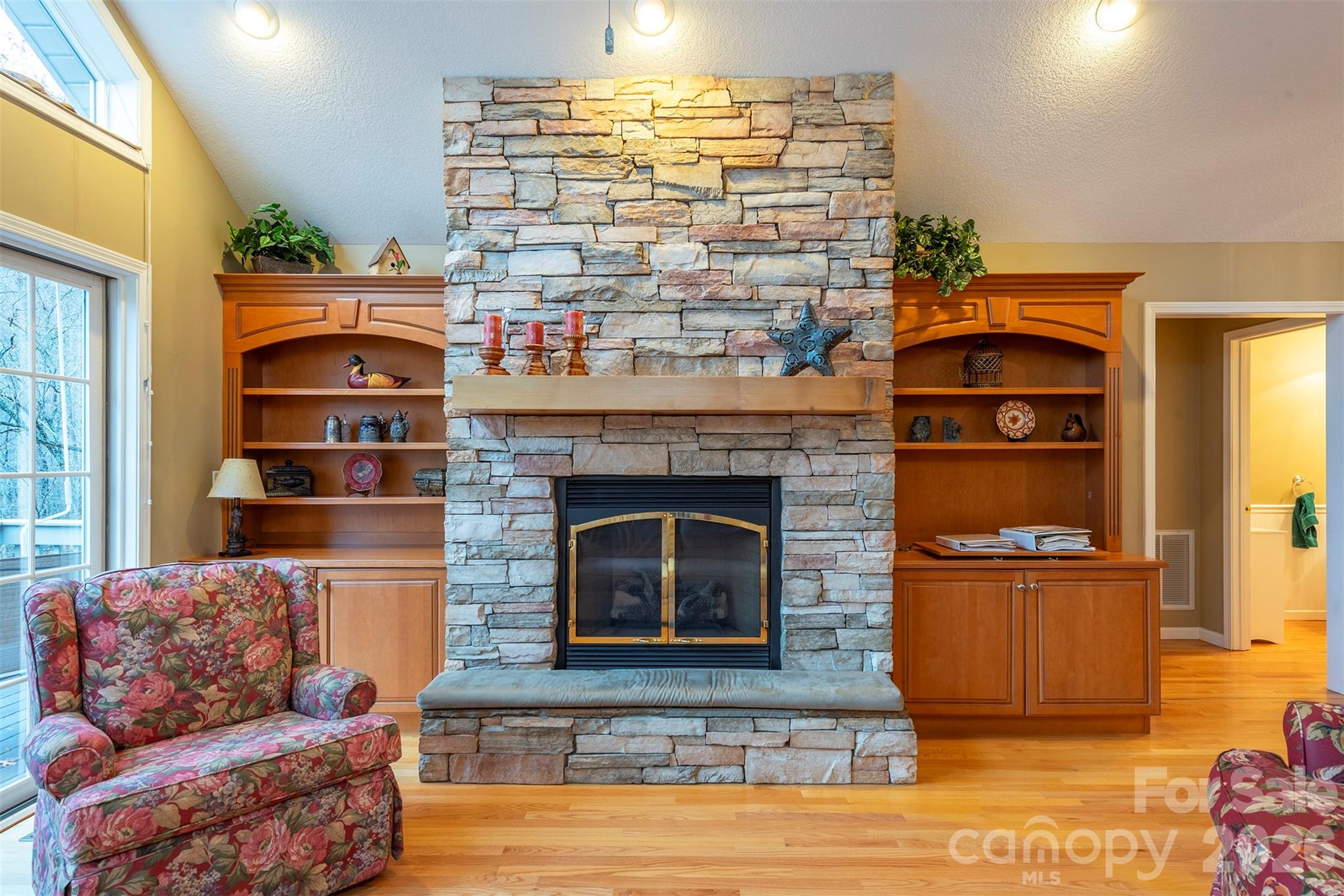 128 Sullivan Lane Property Photo 4