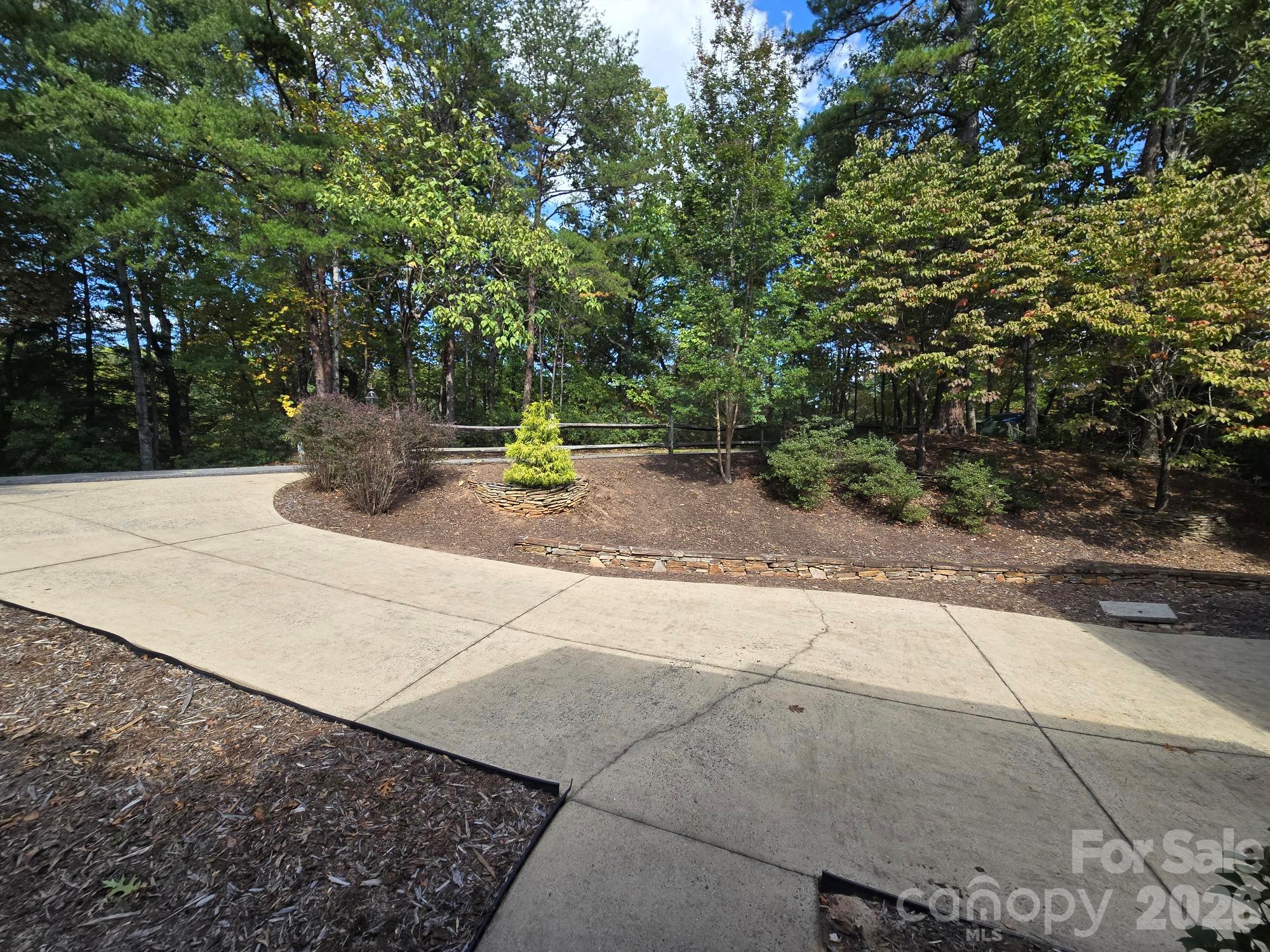 128 Sullivan Lane Property Photo 4