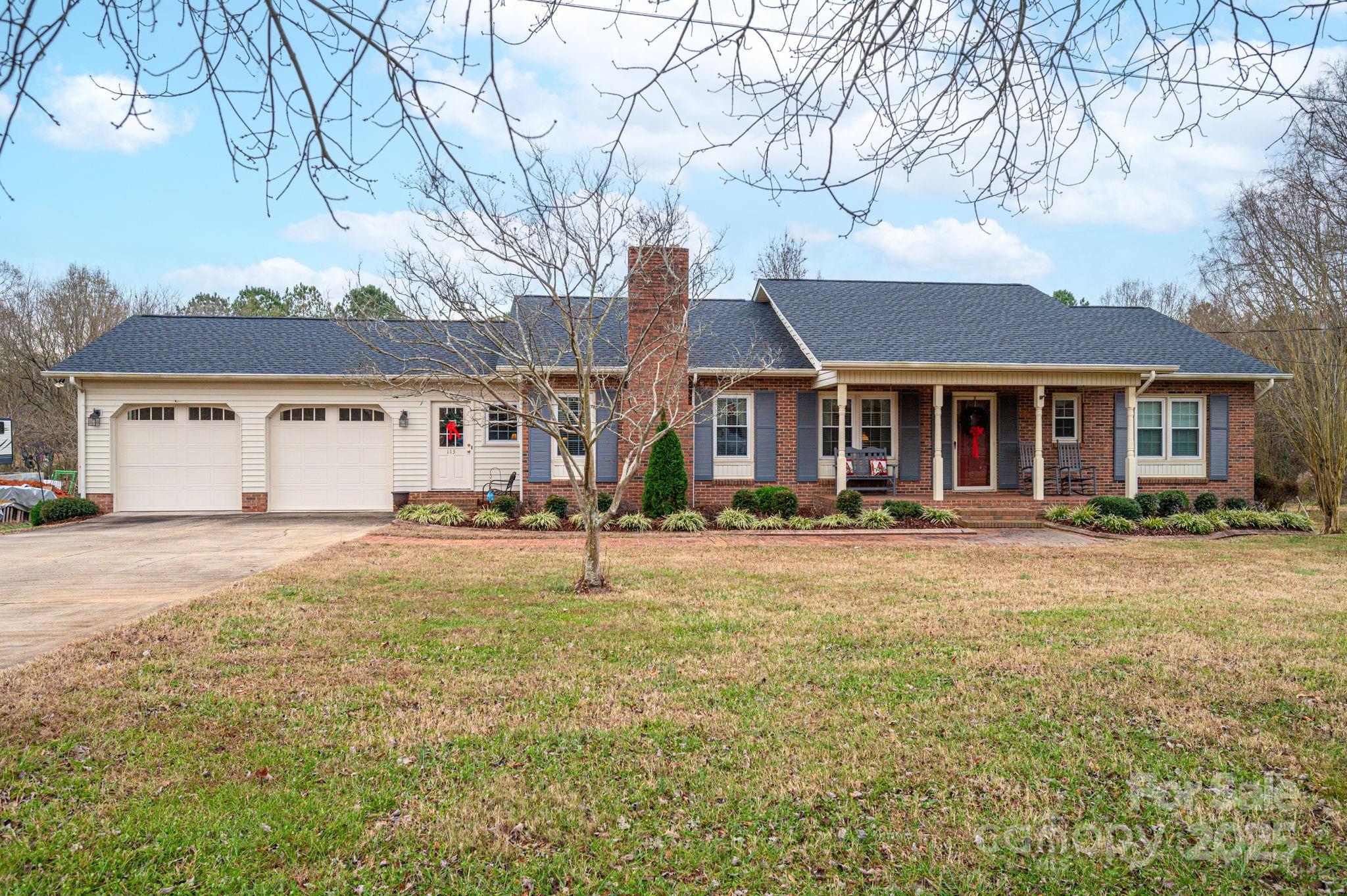 113 Old Stagecoach Road Property Photo 1
