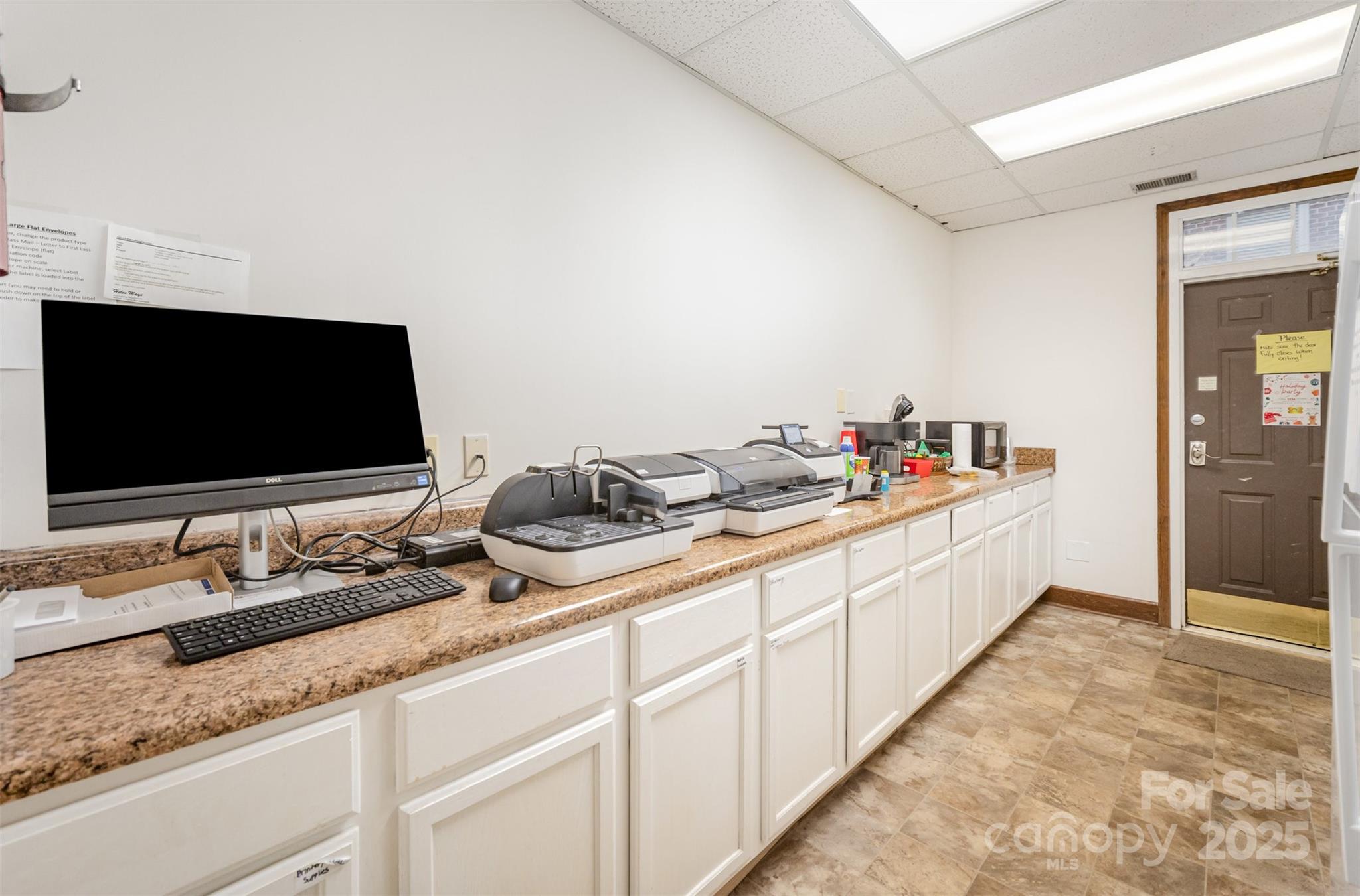 4523 Park Road Property Photo 29