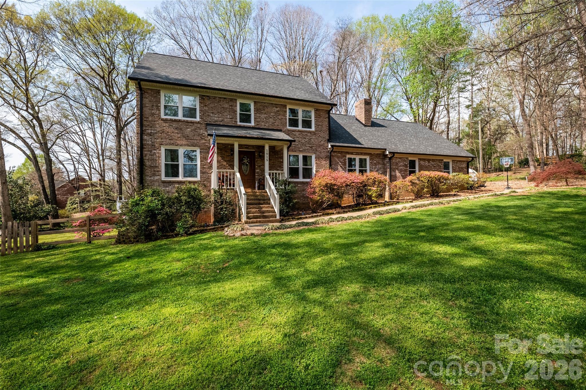 1015 Quail Circle Property Photo 1
