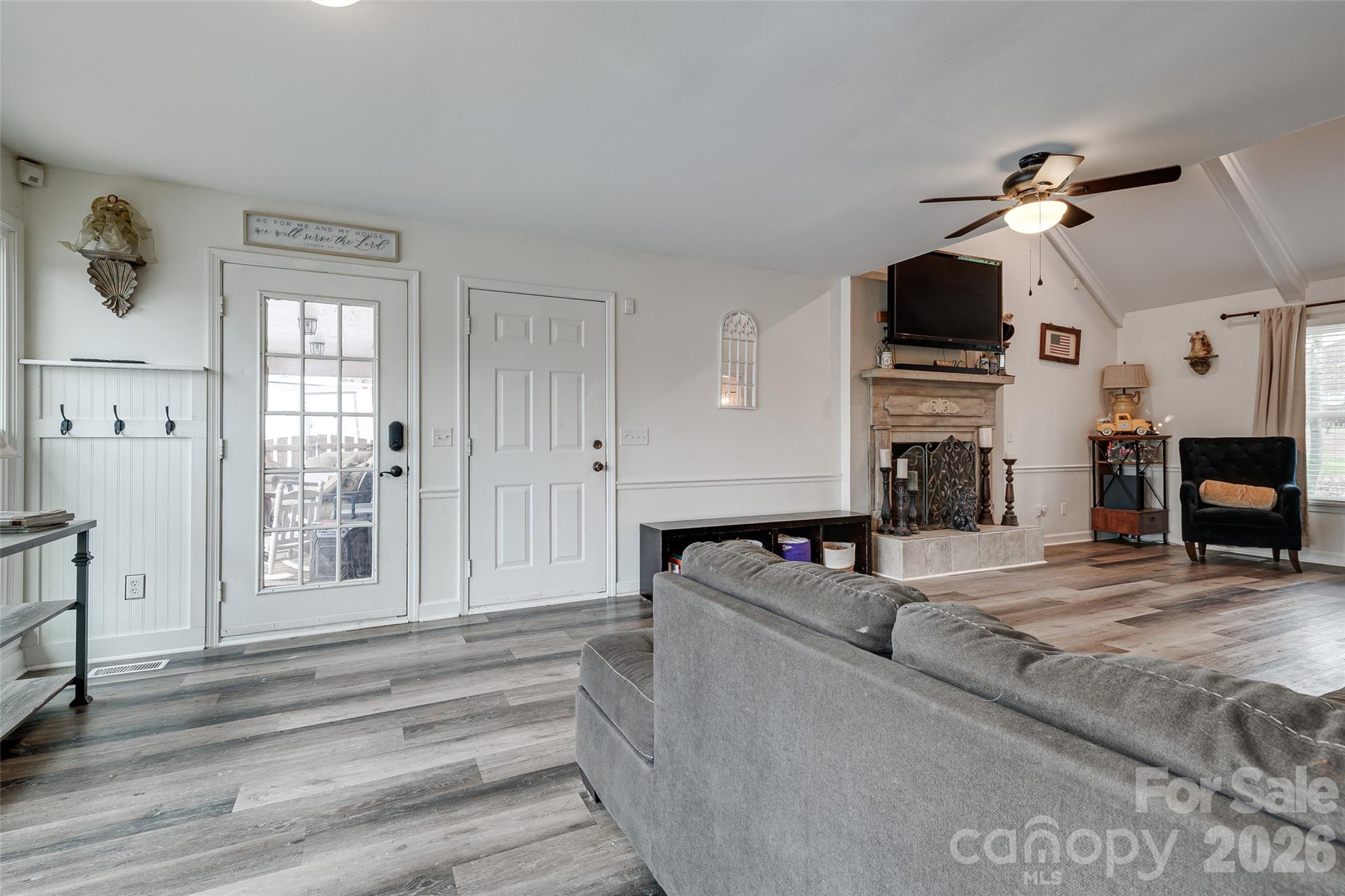 1015 Quail Circle Property Photo 12