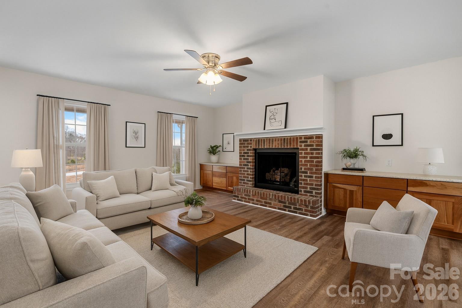 3723 Franklin Court Property Photo 9
