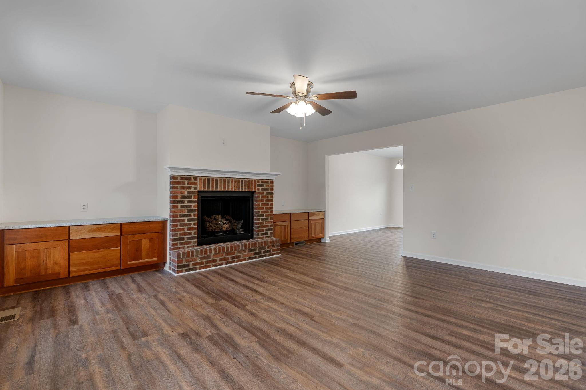 3723 Franklin Court Property Photo 10