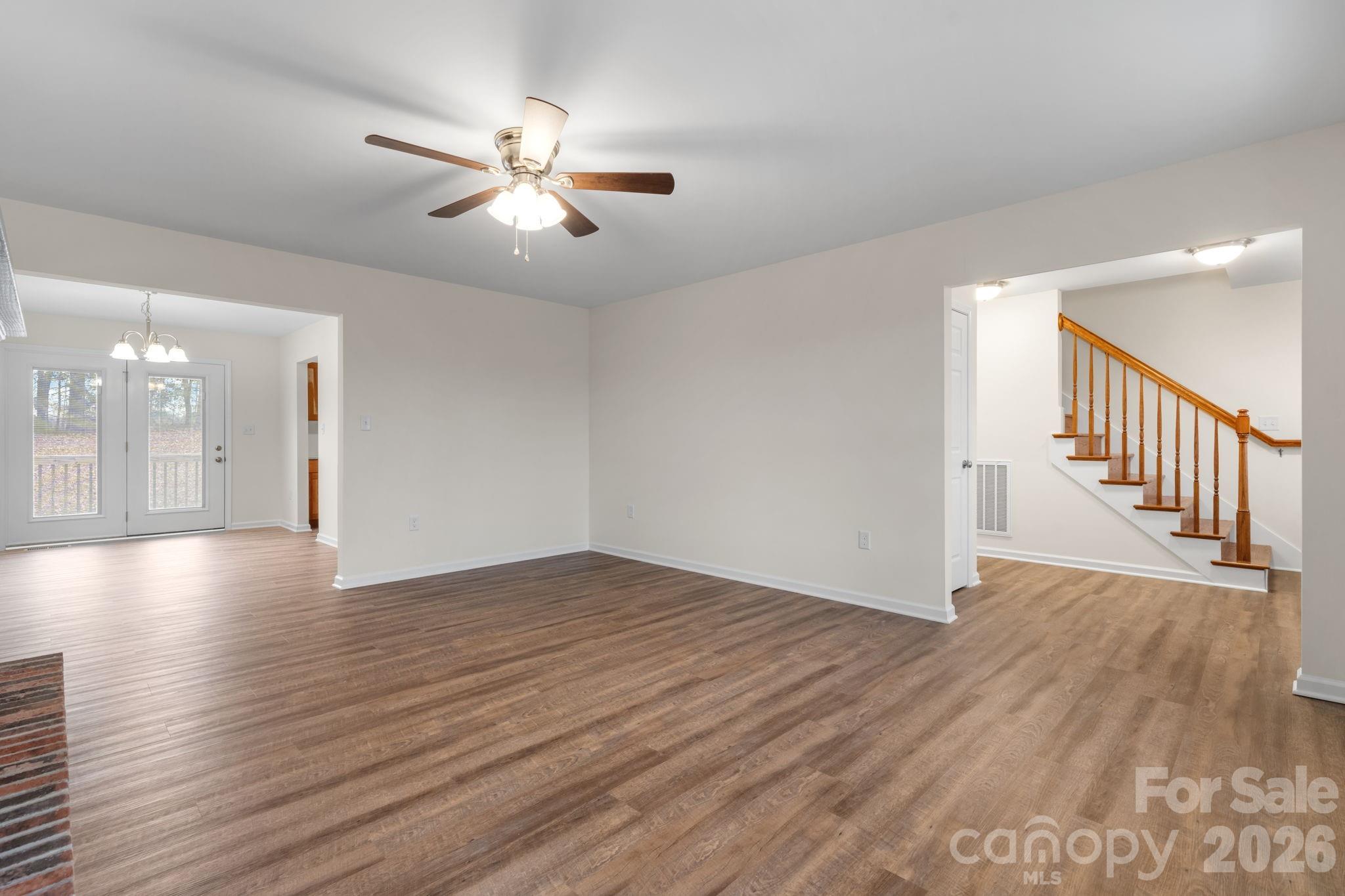 3723 Franklin Court Property Photo 12