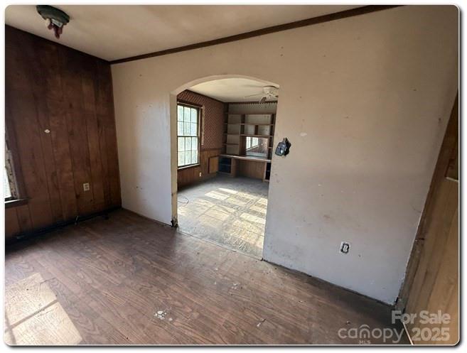 515 S Maple Street Property Photo 7