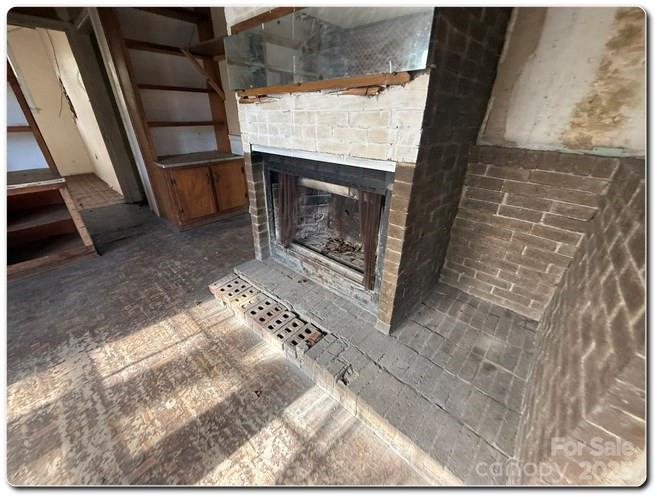 515 S Maple Street Property Photo 8