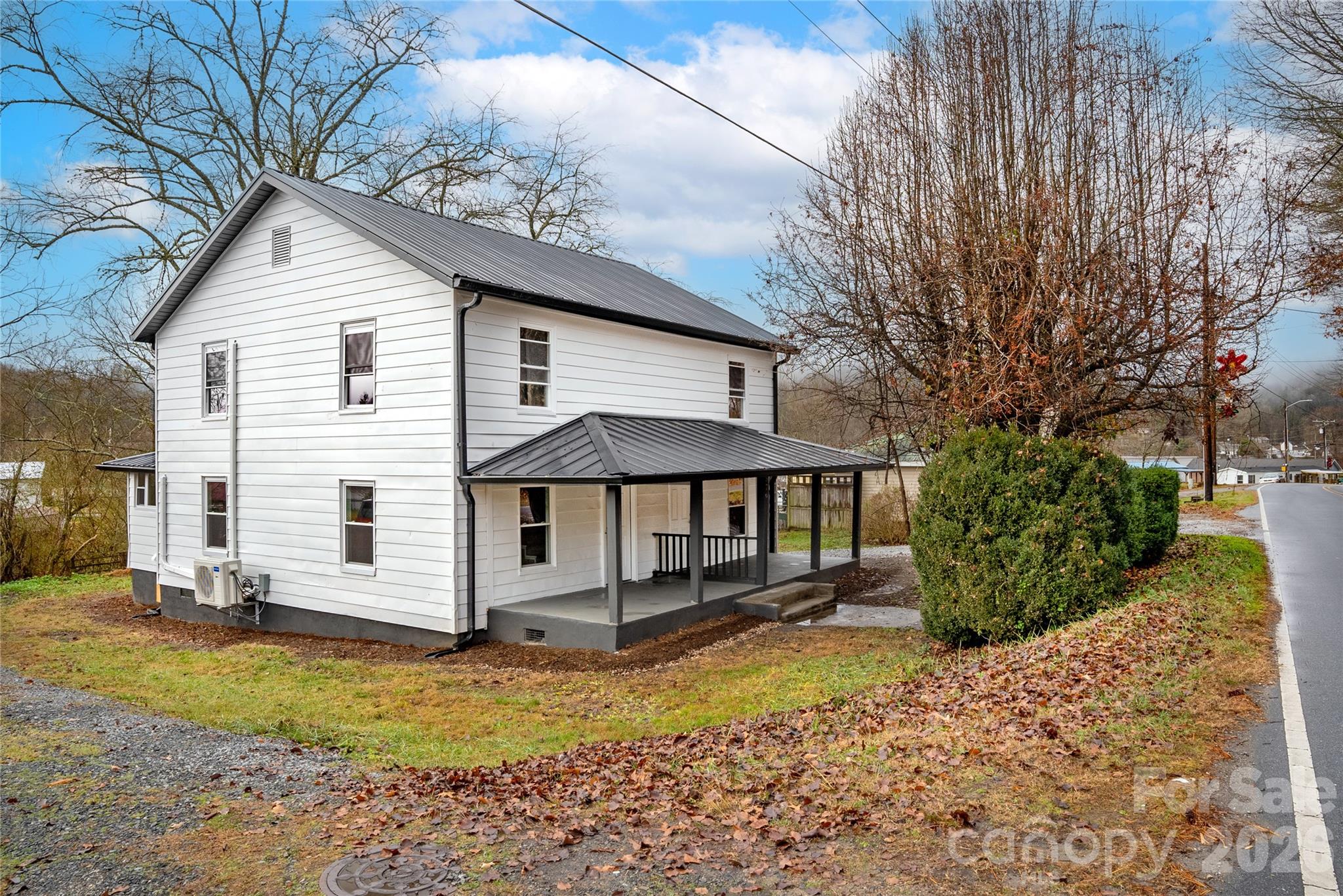 576 Pickens Highway Property Photo 1