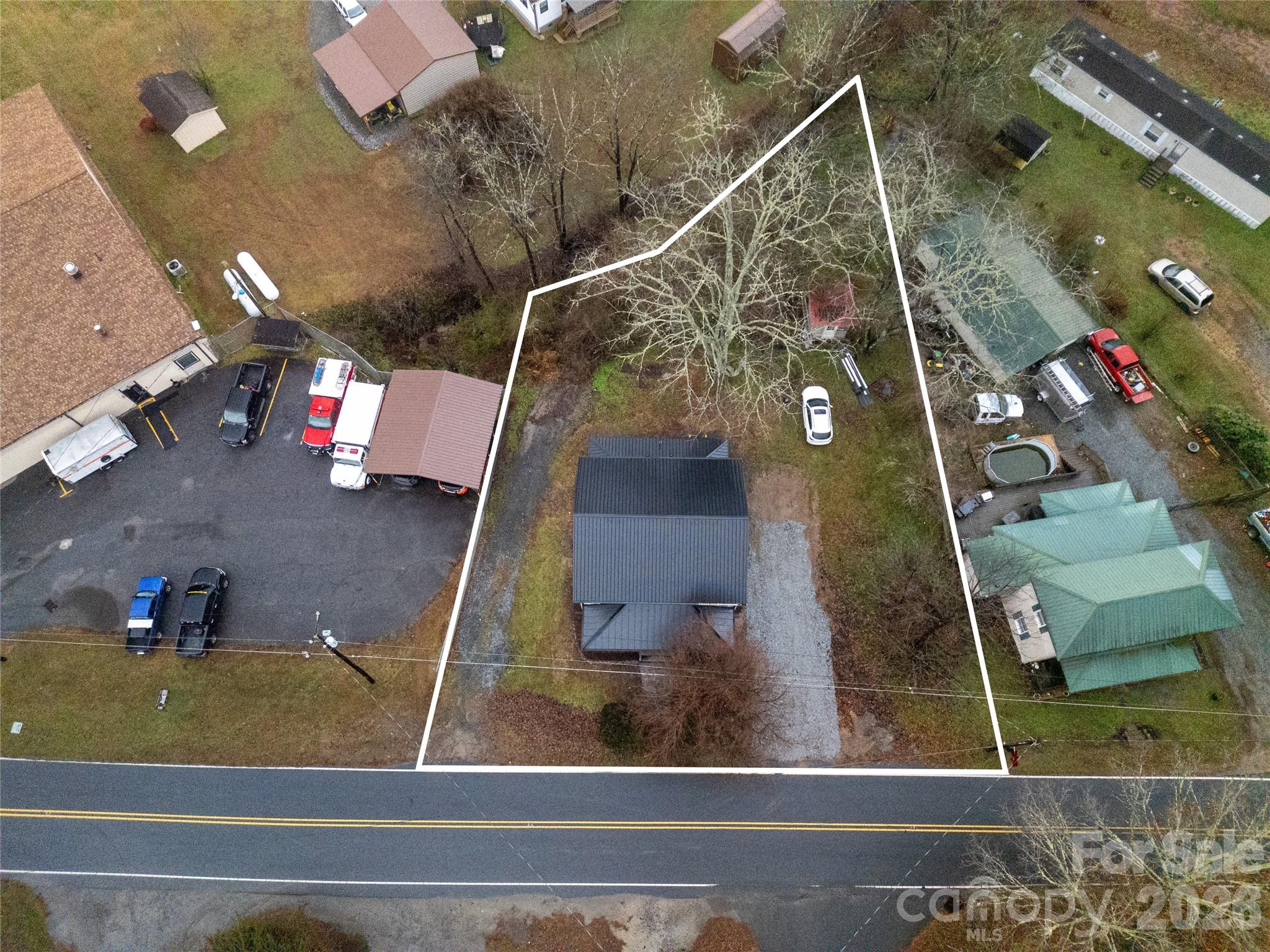 576 Pickens Highway Property Photo 6
