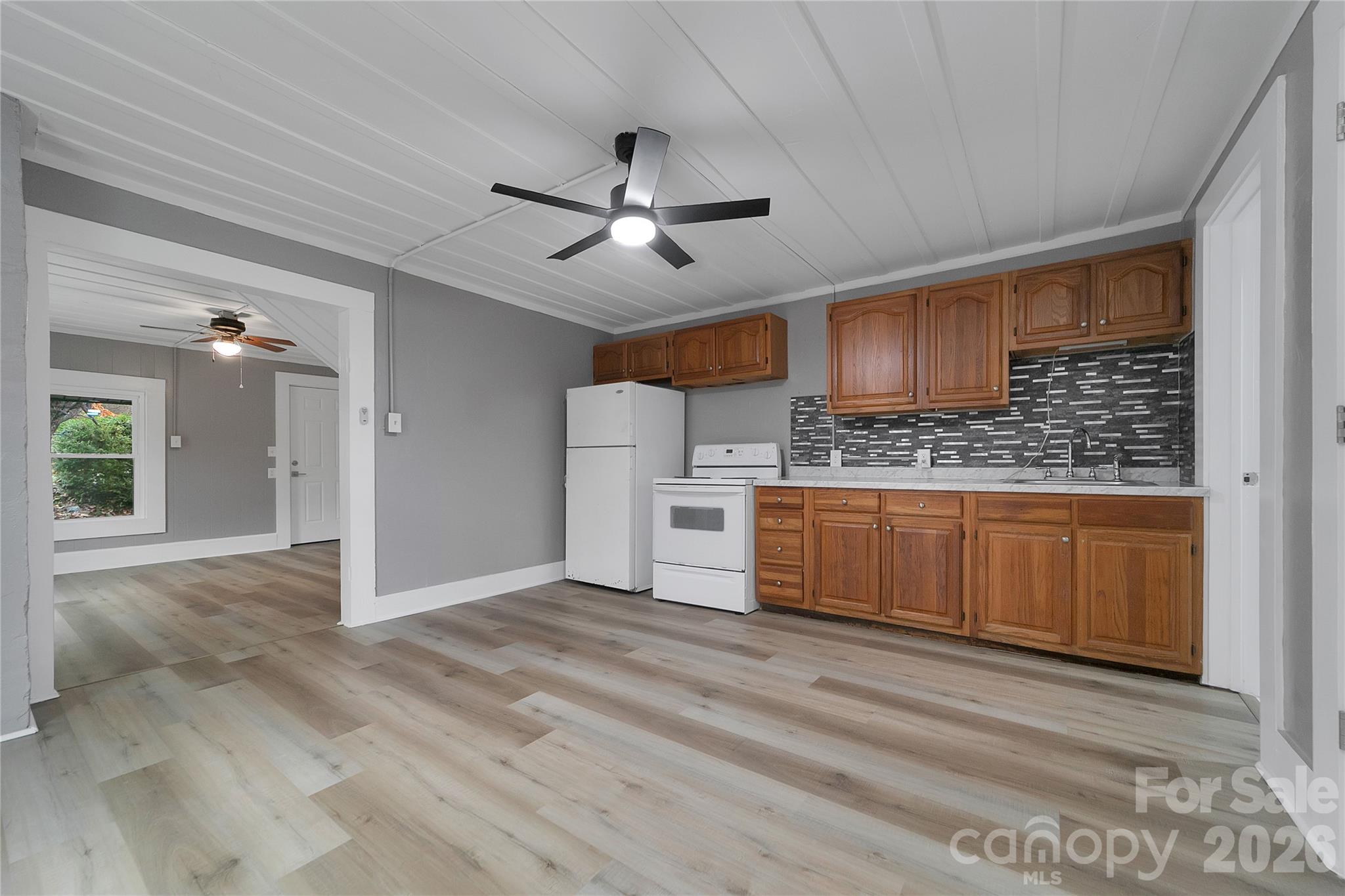 576 Pickens Highway Property Photo 12