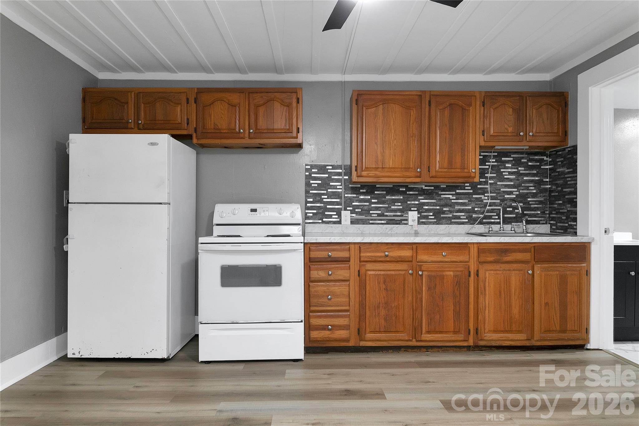 576 Pickens Highway Property Photo 14