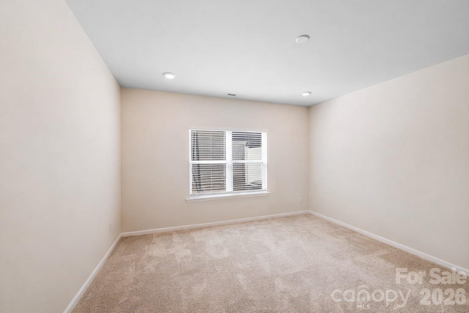 418 Kenwood View Property Photo 22