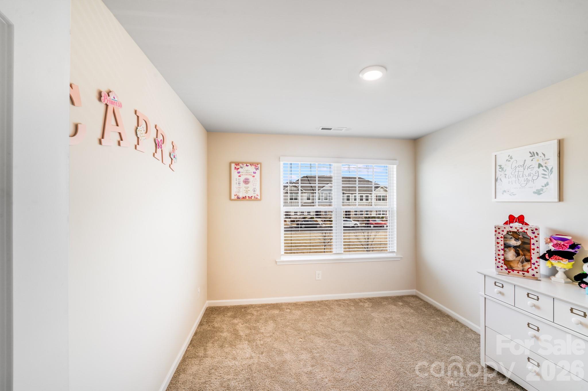 418 Kenwood View Property Photo 32
