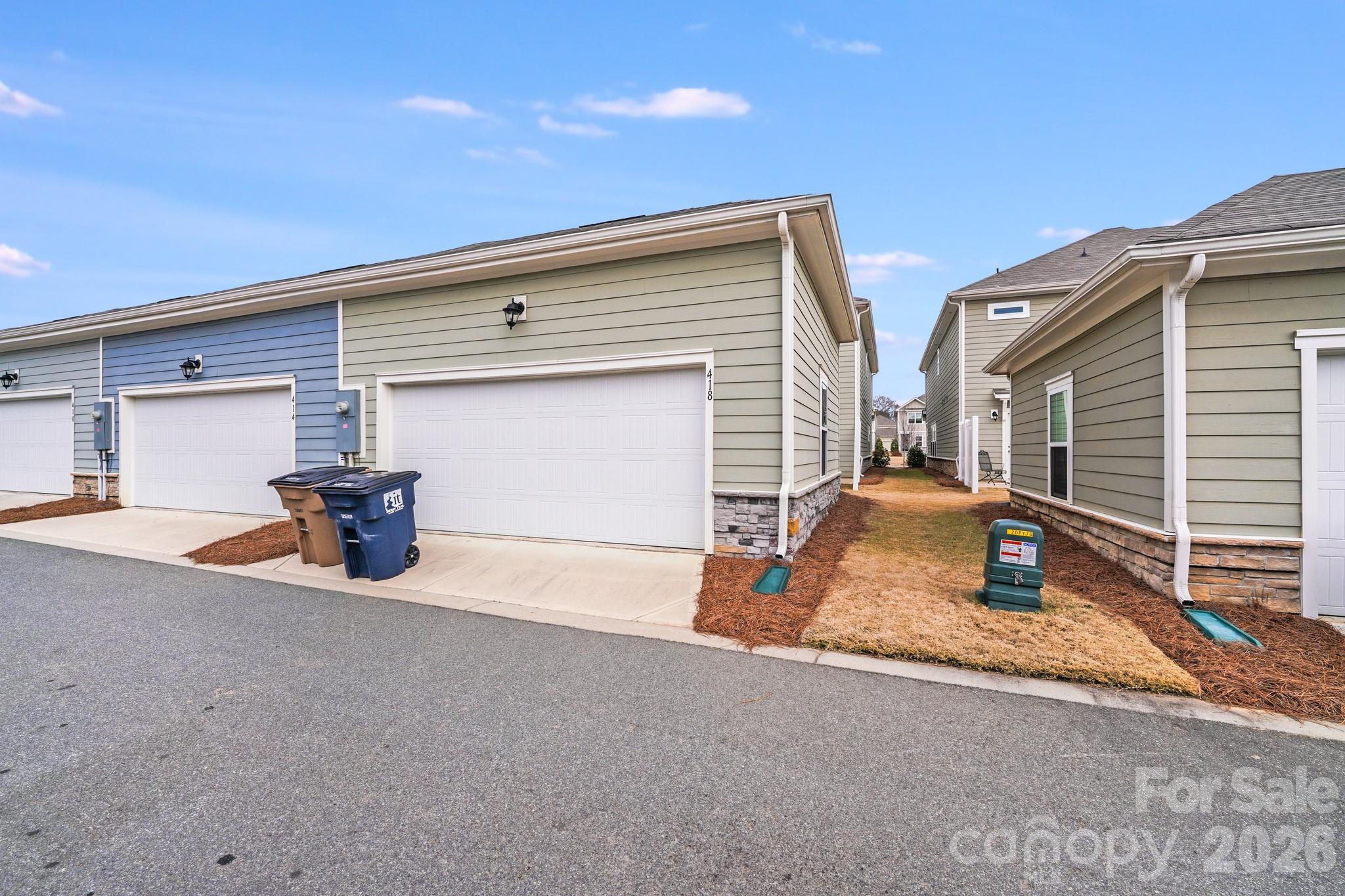 418 Kenwood View Property Photo 41