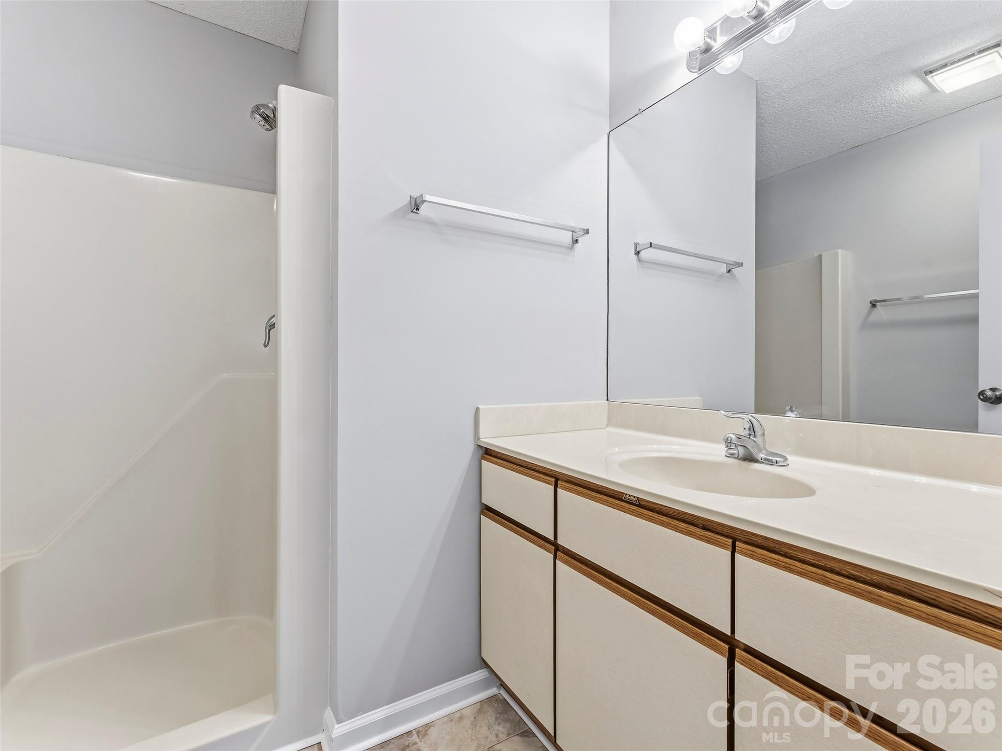 102 Abbey Circle Property Photo 11