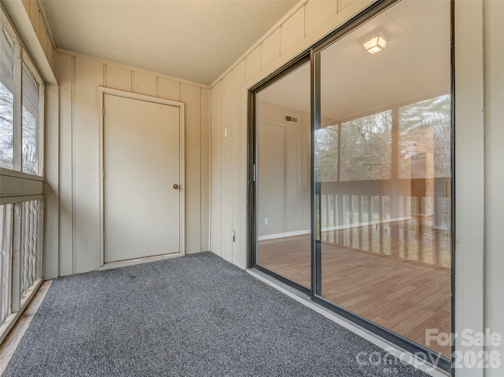 102 Abbey Circle Property Photo 17
