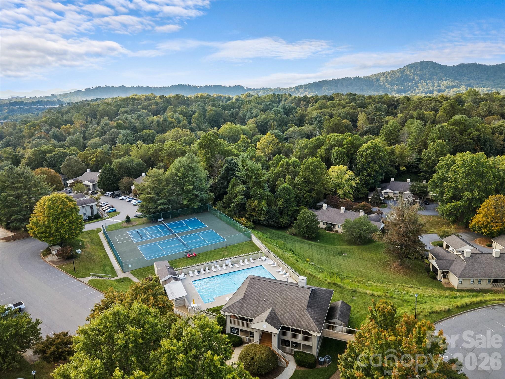 102 Abbey Circle Property Photo 21