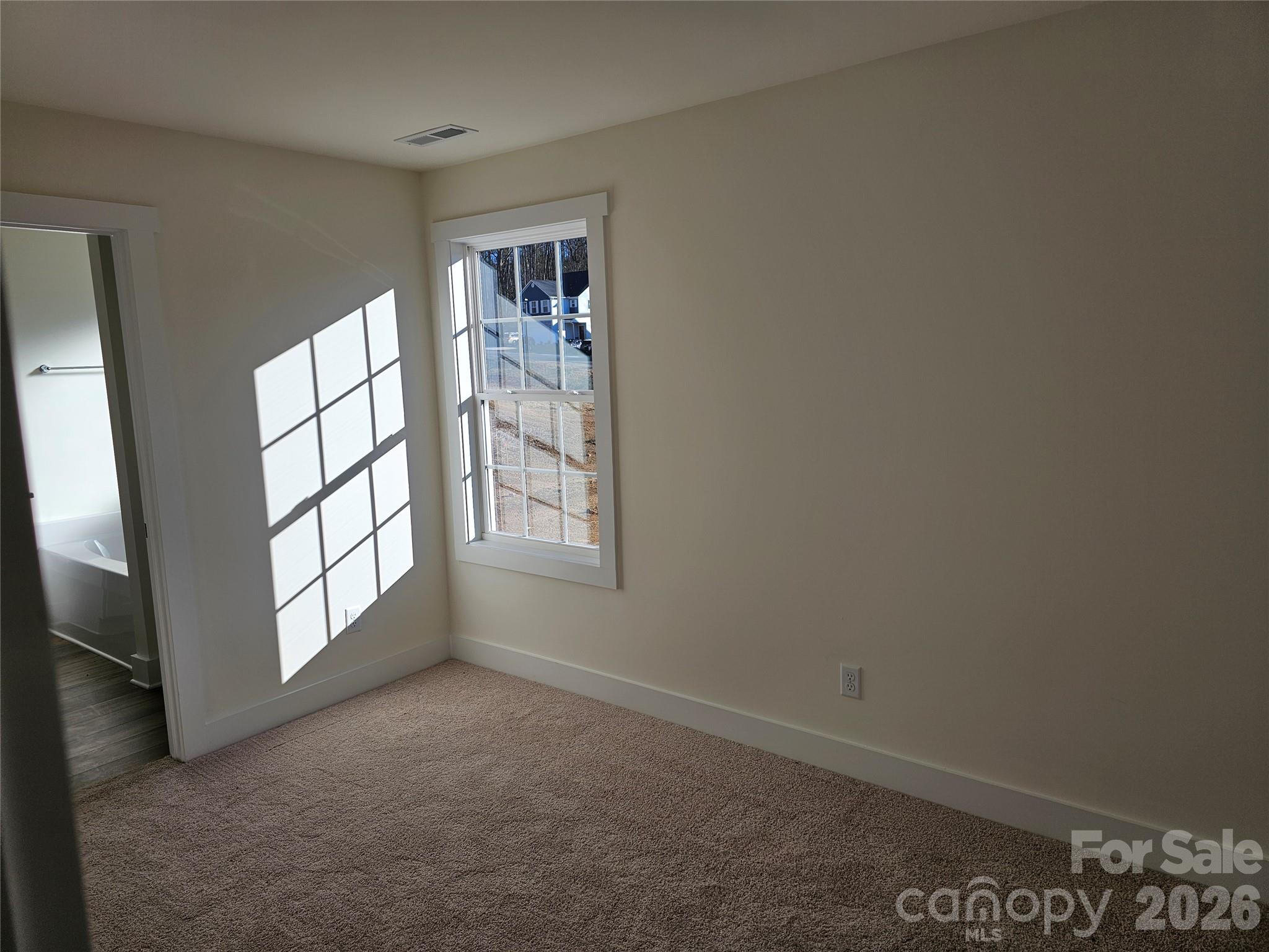 109 Crew Lane Property Photo 9