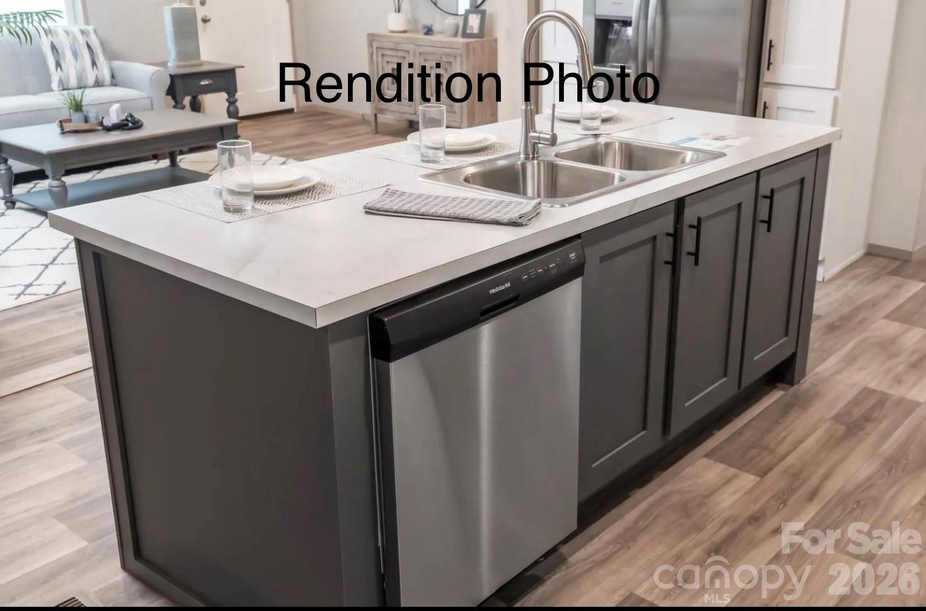2468 Bonnie Glen Property Photo 4