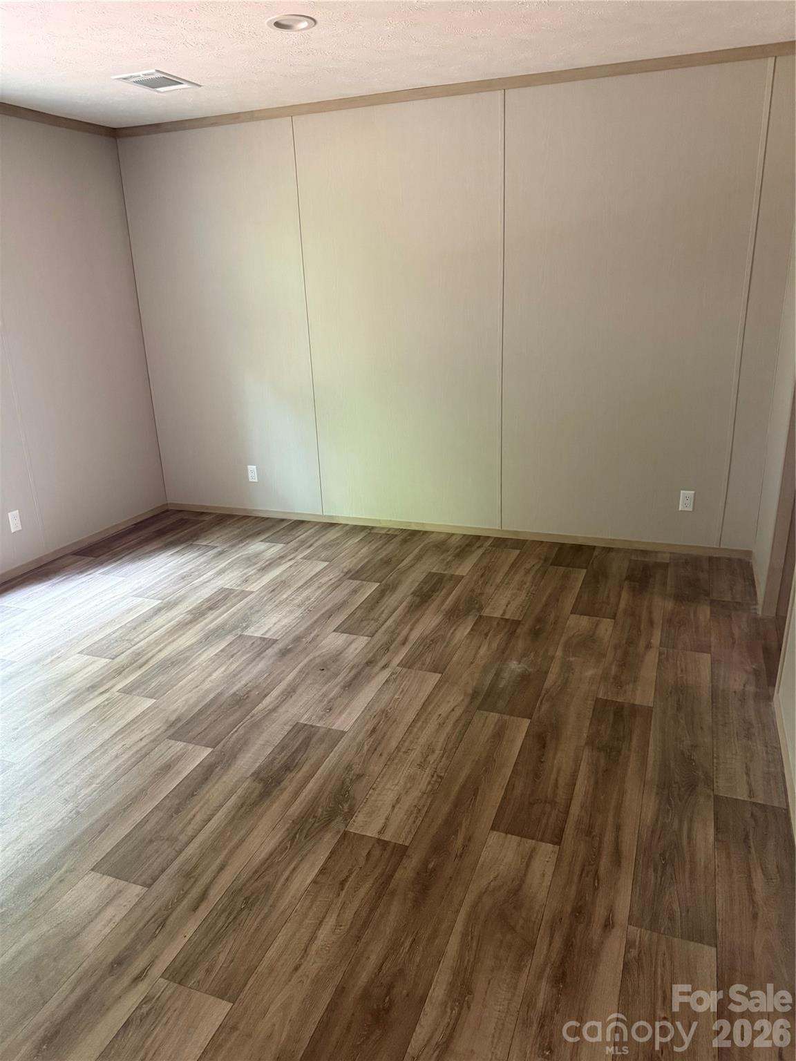 2468 Bonnie Glen Property Photo 22