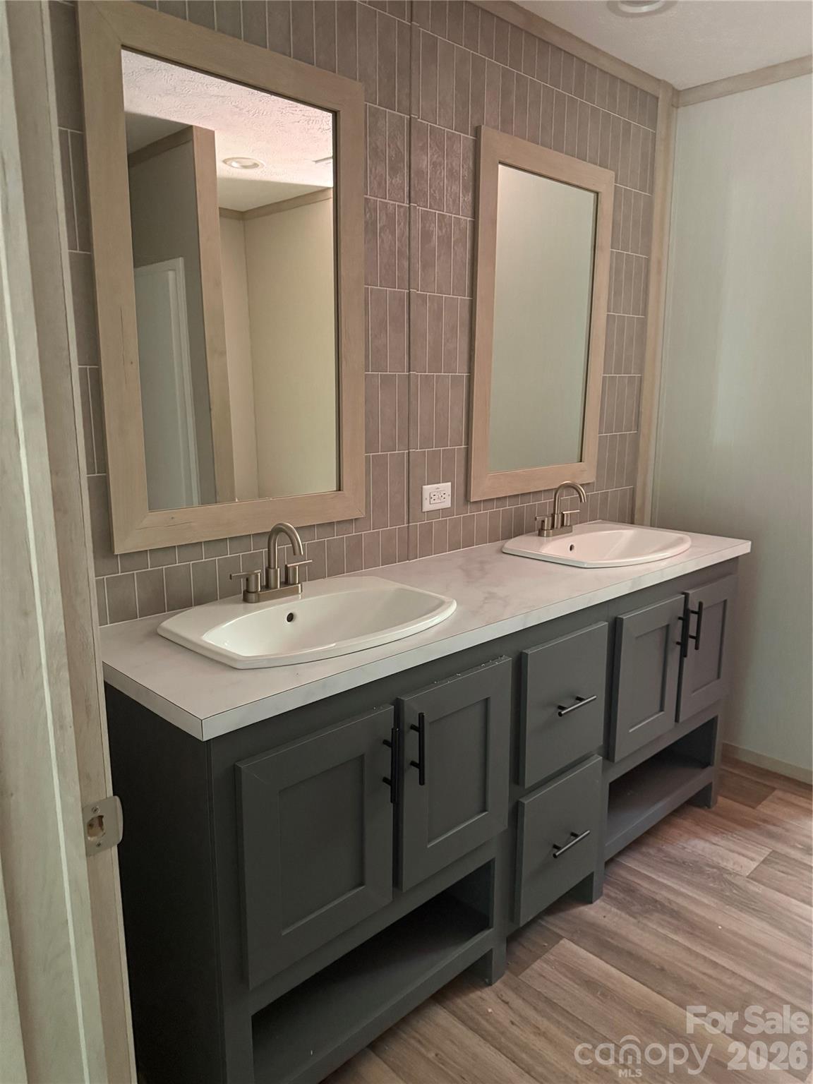 2468 Bonnie Glen Property Photo 24