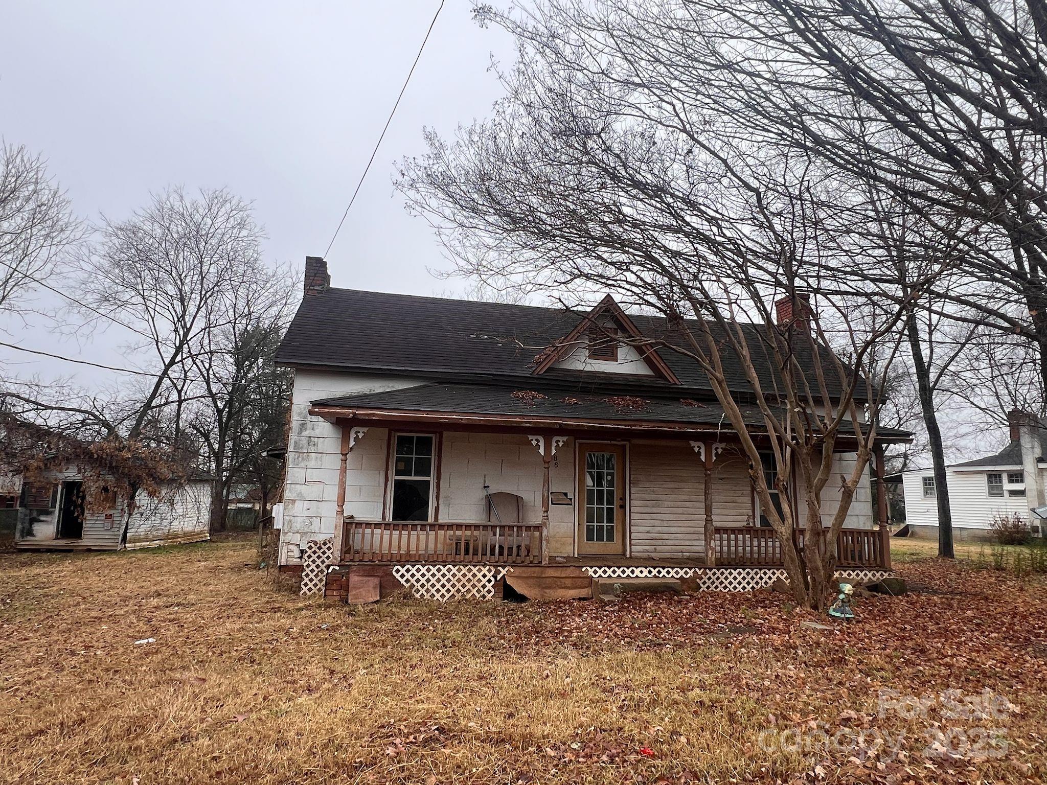 188 Wall Street Property Photo 2
