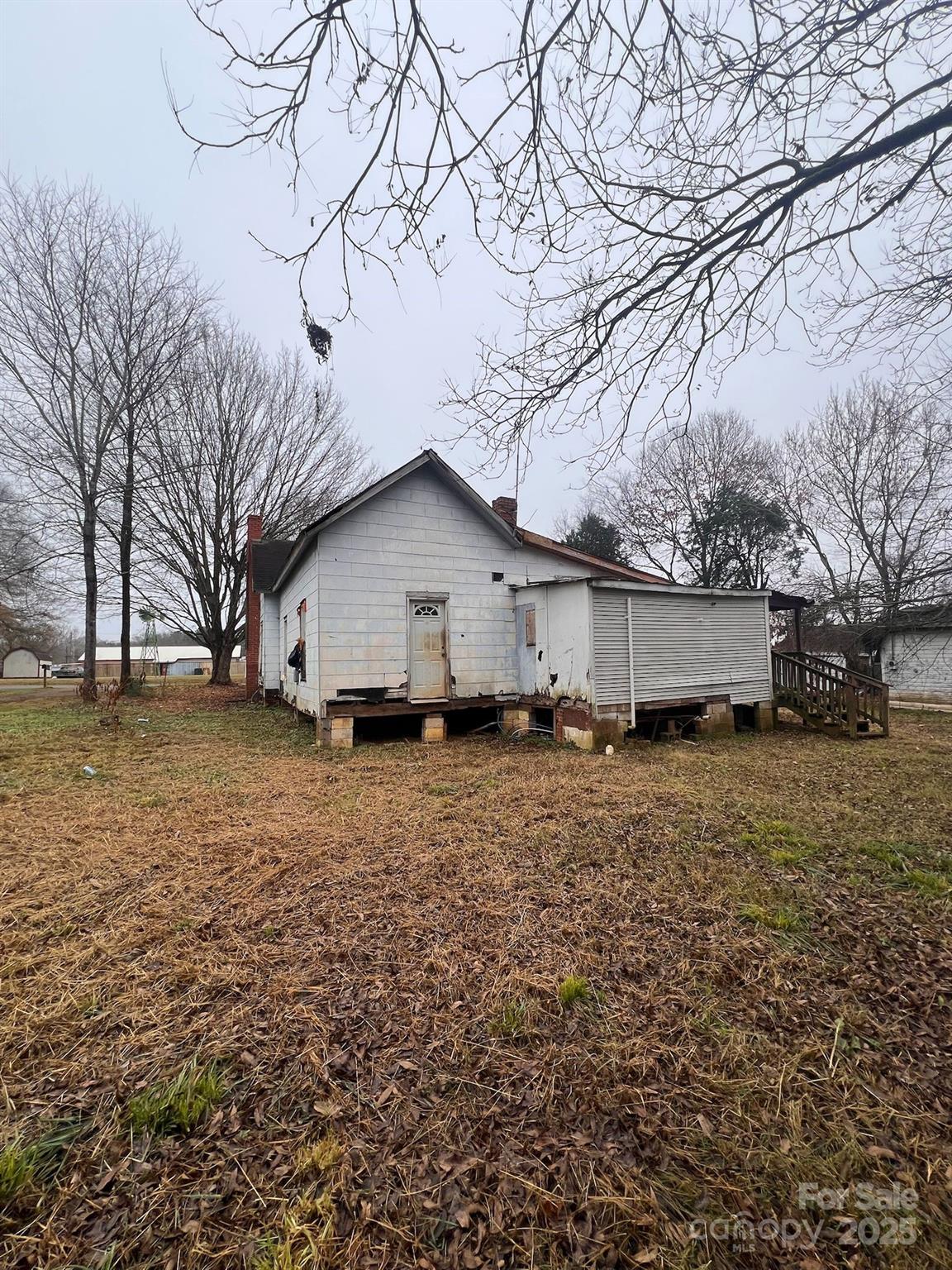 188 Wall Street Property Photo 4